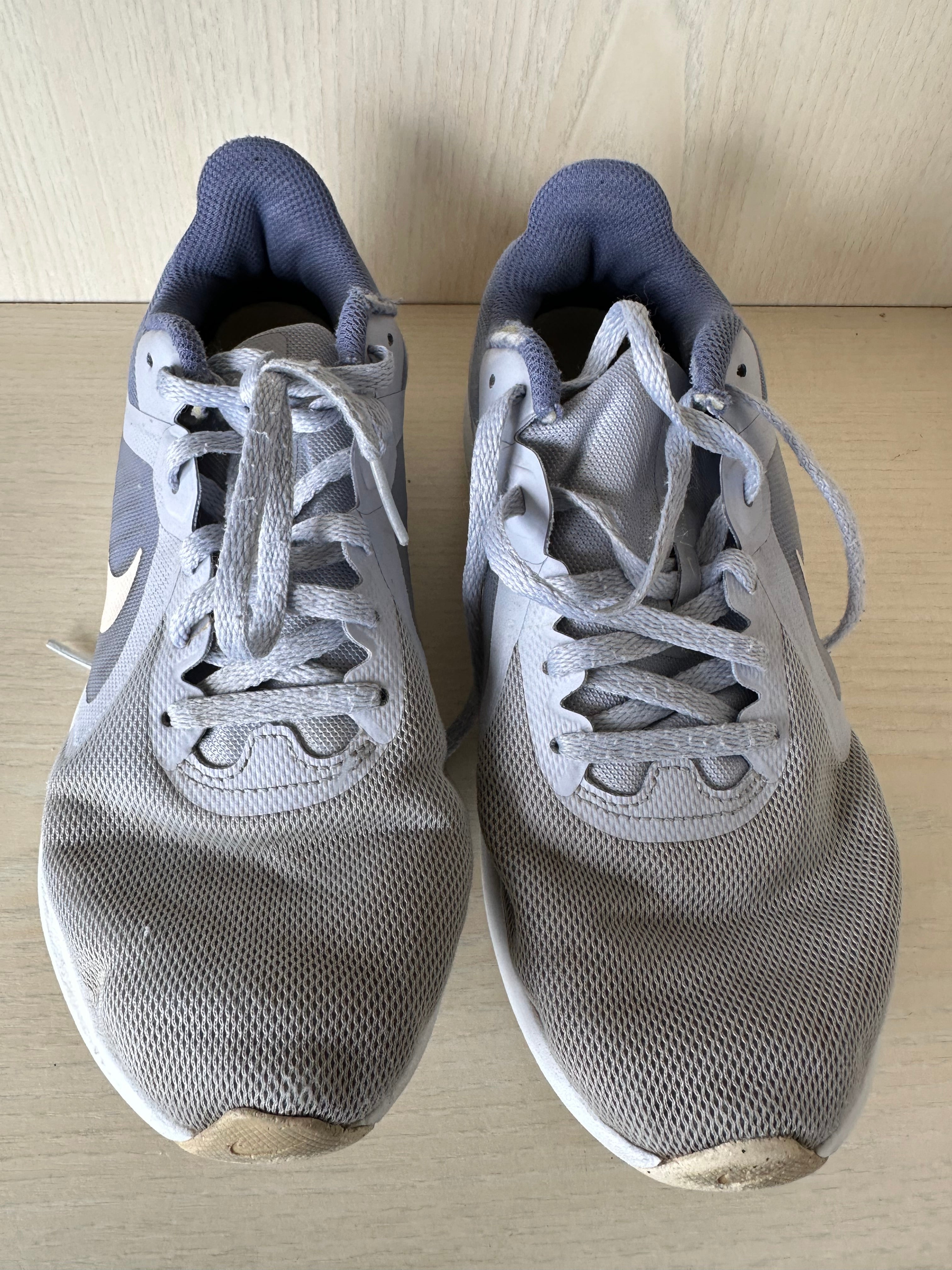 Nike Revolution 3 Laufschuhe – Sky Blue, EU 37.5, Gebraucht