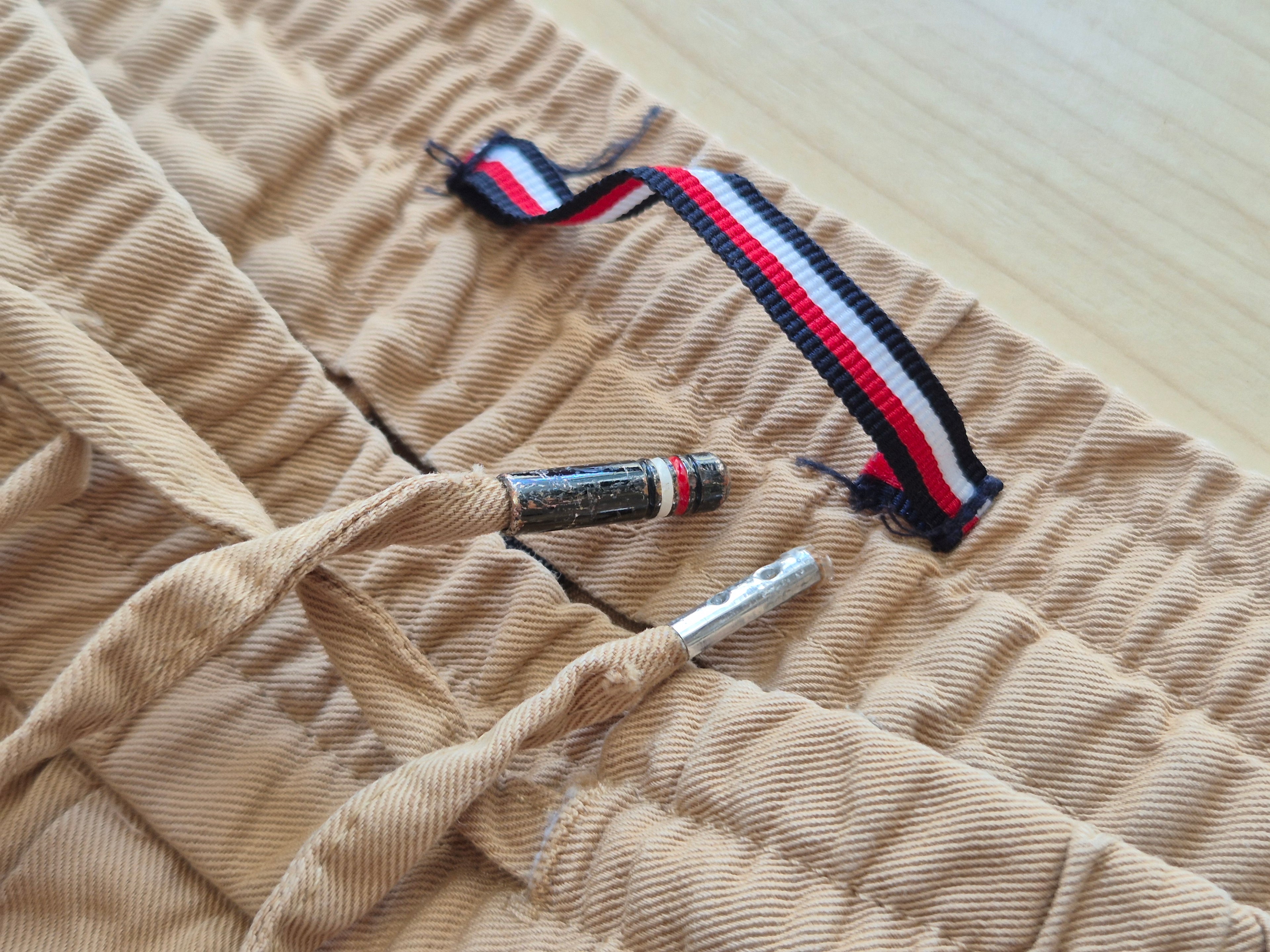 Tommy Hilfiger Men's Drawstring Chinos W34/L32 Beige Cotton Good Condition