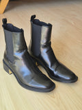 Zara Chelsea Boots – Black, Faux Leather, EU 40, Very Good Condition