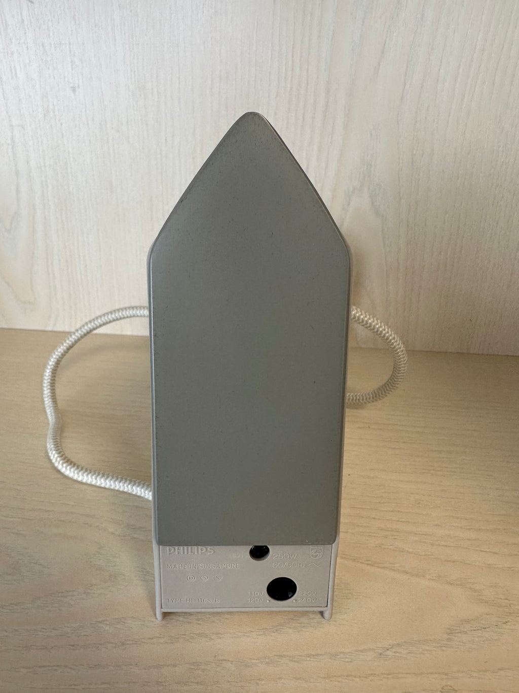 Philips Stewardess HD1165 Reisebügeleisen Beige Kompakt Dual Voltage Sehr Gut