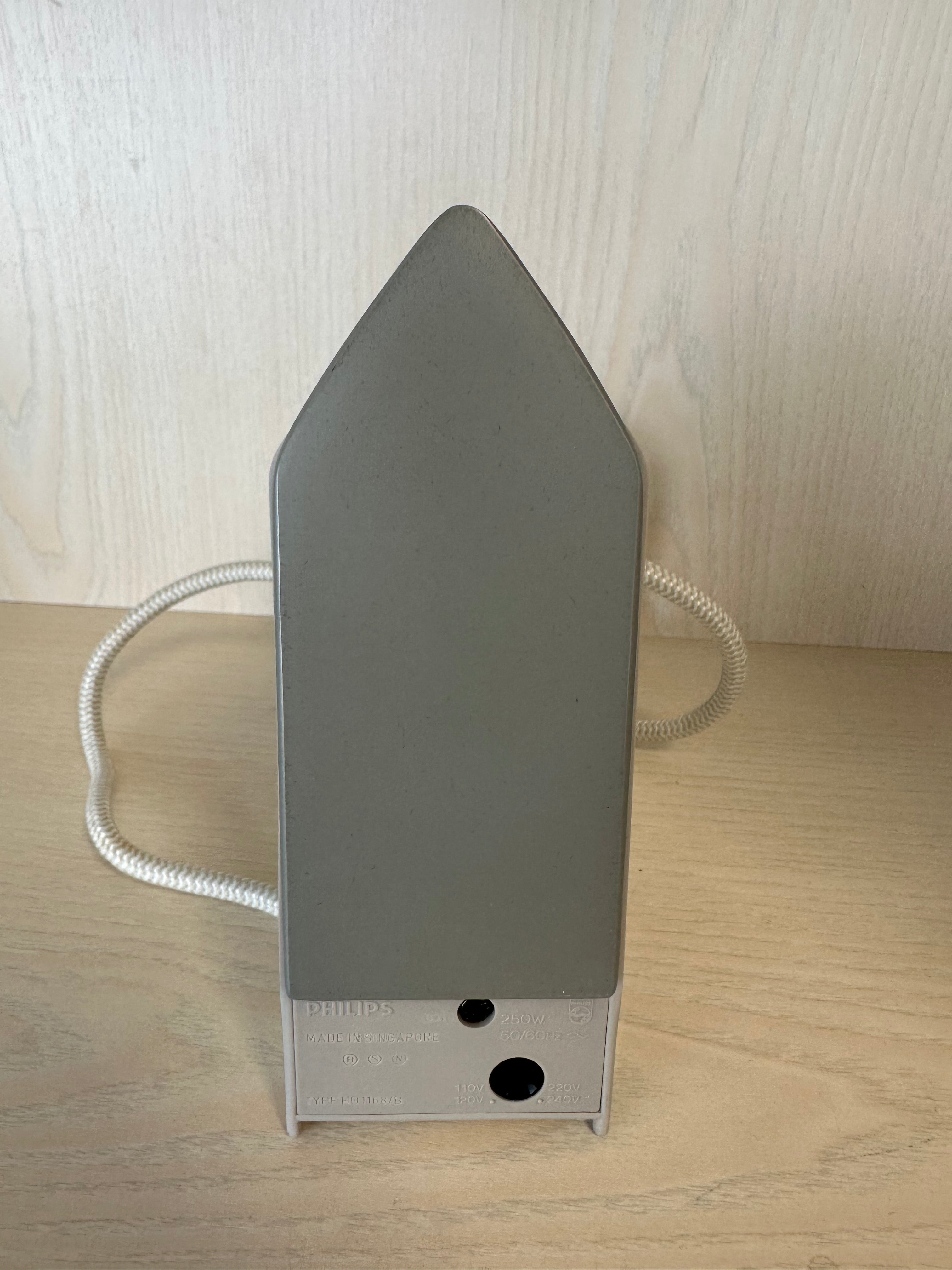 Philips Stewardess HD1165 Reisebügeleisen Beige Kompakt Dual Voltage Sehr Gut