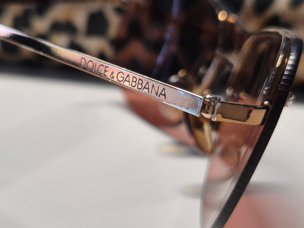 Dolce & Gabbana Shield Sonnenbrille – Braun/Gold, mit Hartschale, guter Zustand