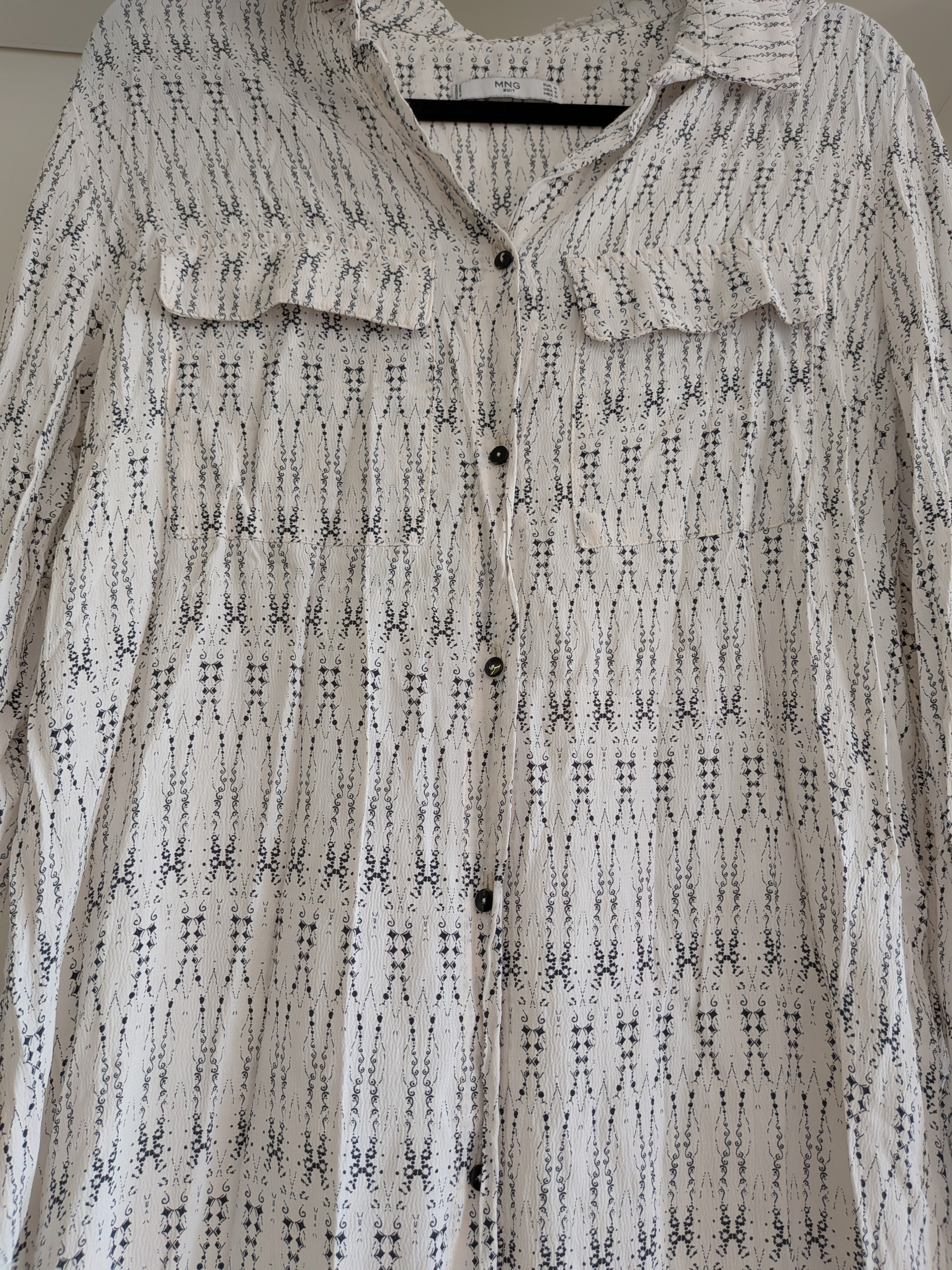 Mango Shirtkleid Gr. M – Weiß/Schwarz, sehr guter Zustand