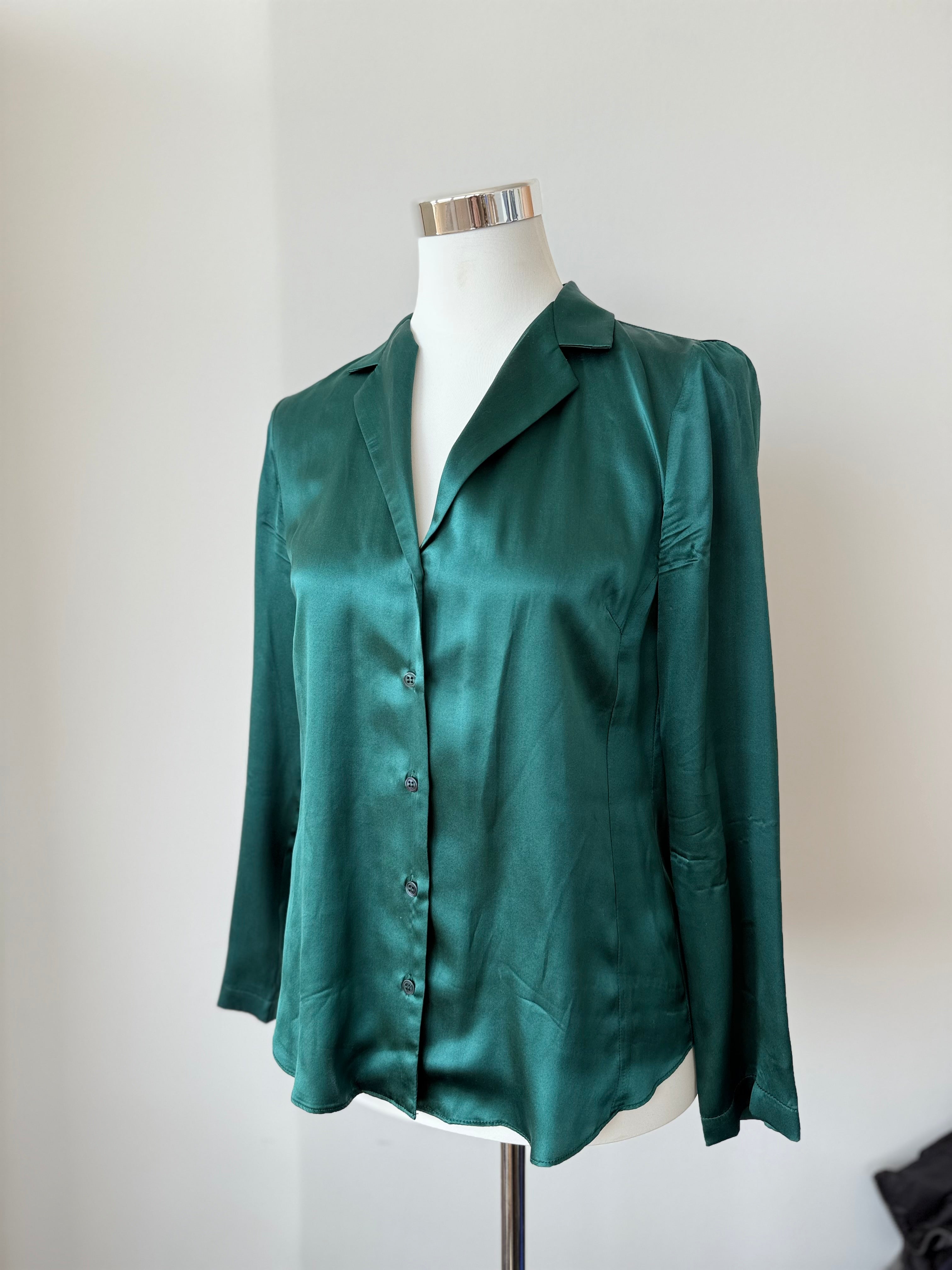 Amanda Uprichard Seiden/Satin Bluse – XS/P, Smaragdgrün, Sehr guter Zustand