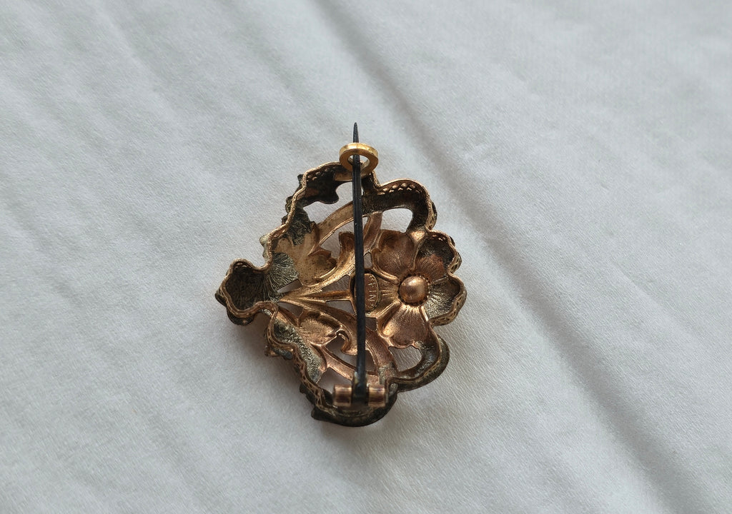 ORIA Art Nouveau Brooch | Gold-Plated | Ruby Paste | Small | Very Good