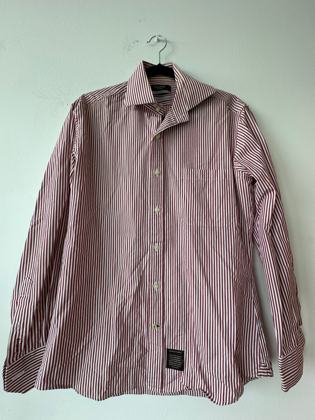 Sacoor Brothers Men’s Shirt 39 (15½) Red/White Stripes Classic Fit Good