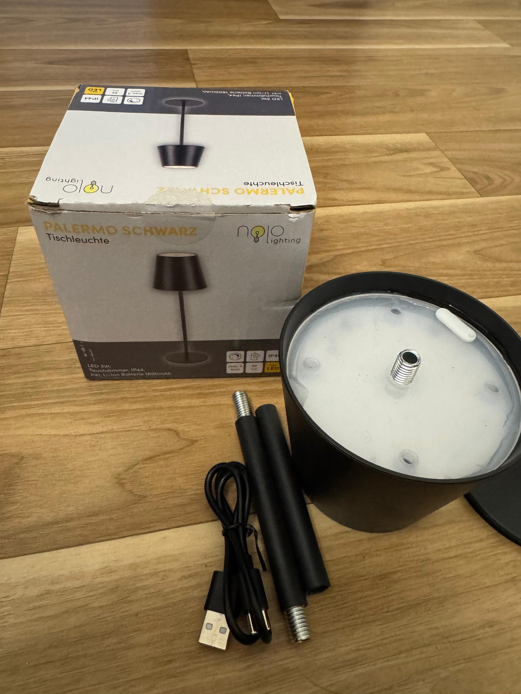 Like New Nolight Palermo LED Table Lamp, Black, 27-36cm, Rechargeable, Touch Dimmer