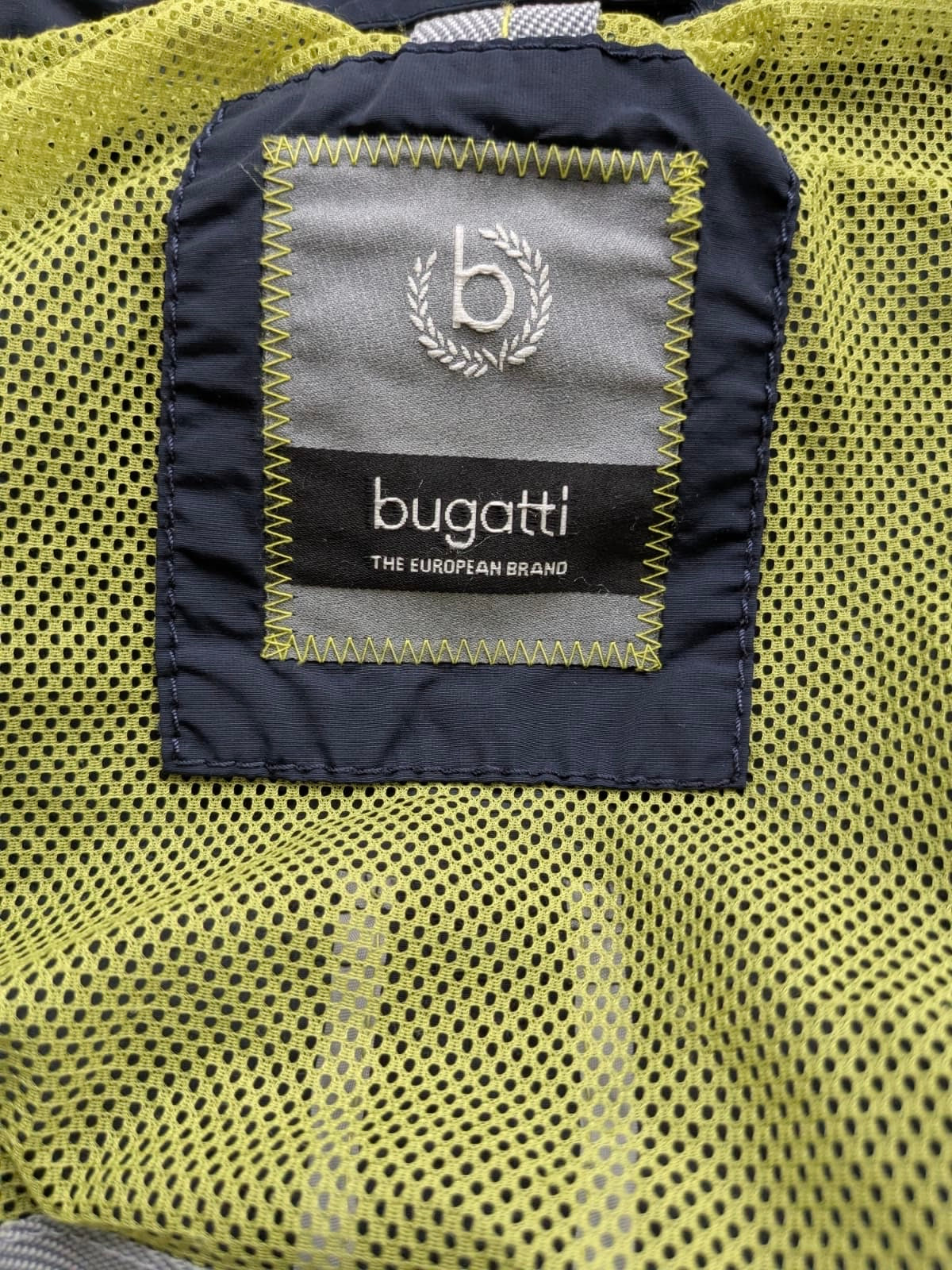 Bugatti Flexcity Men’s Jacket, Size 27 (EU 54 Short), Navy, Very Good