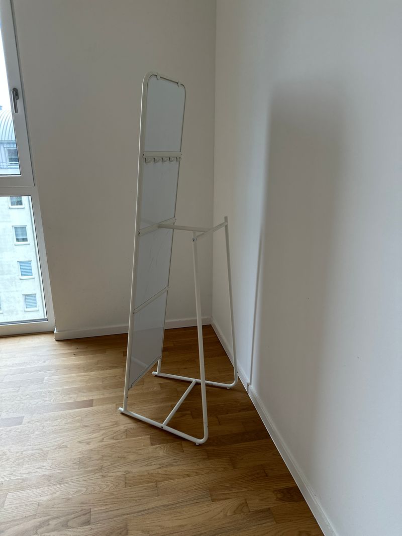 IKEA KNAPPER standing mirror, white, medium, very good condition