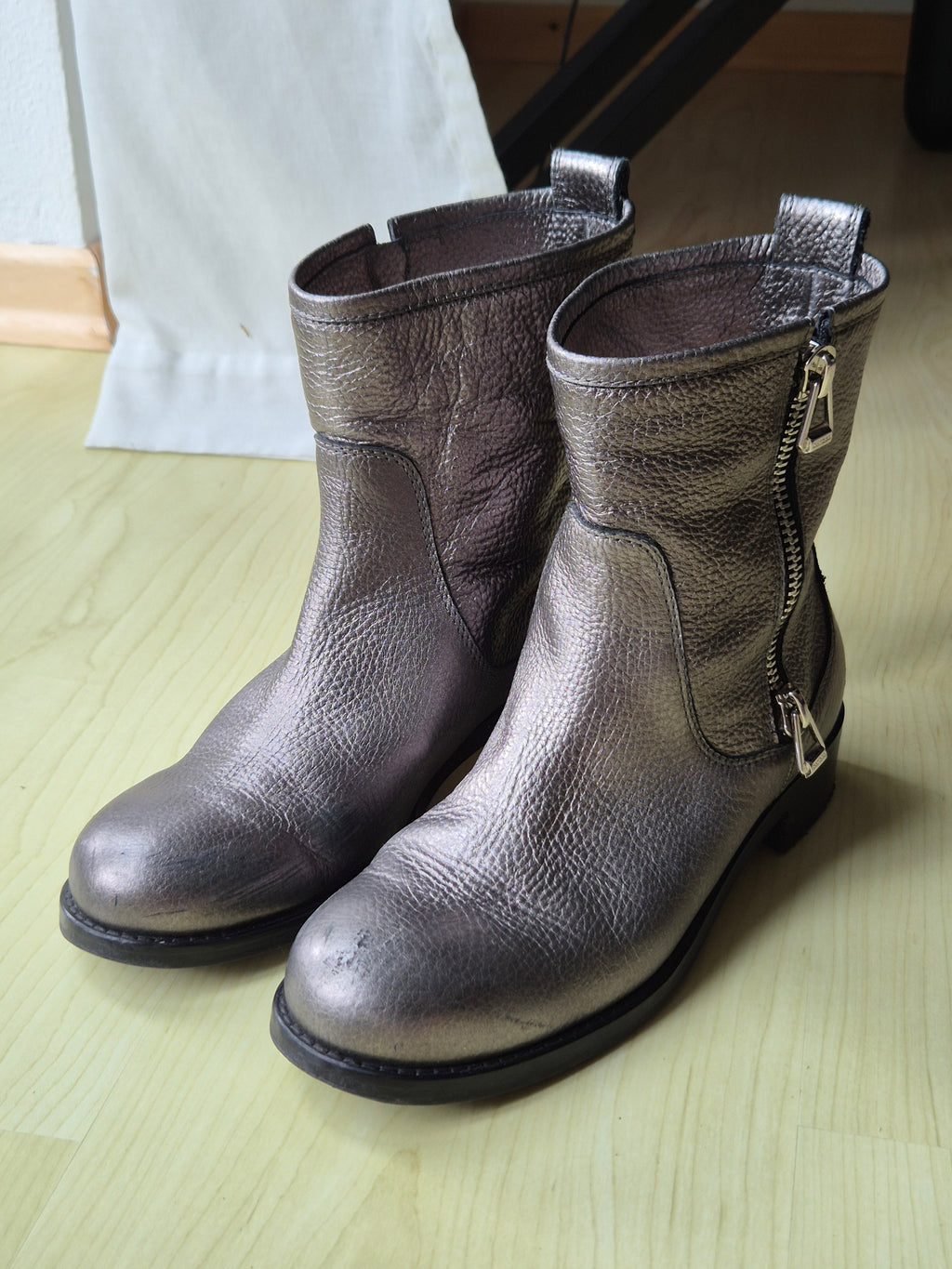 Jimmy Choo 'Youth' Biker Boots Size 37 Gunmetal Leather, Normal Use