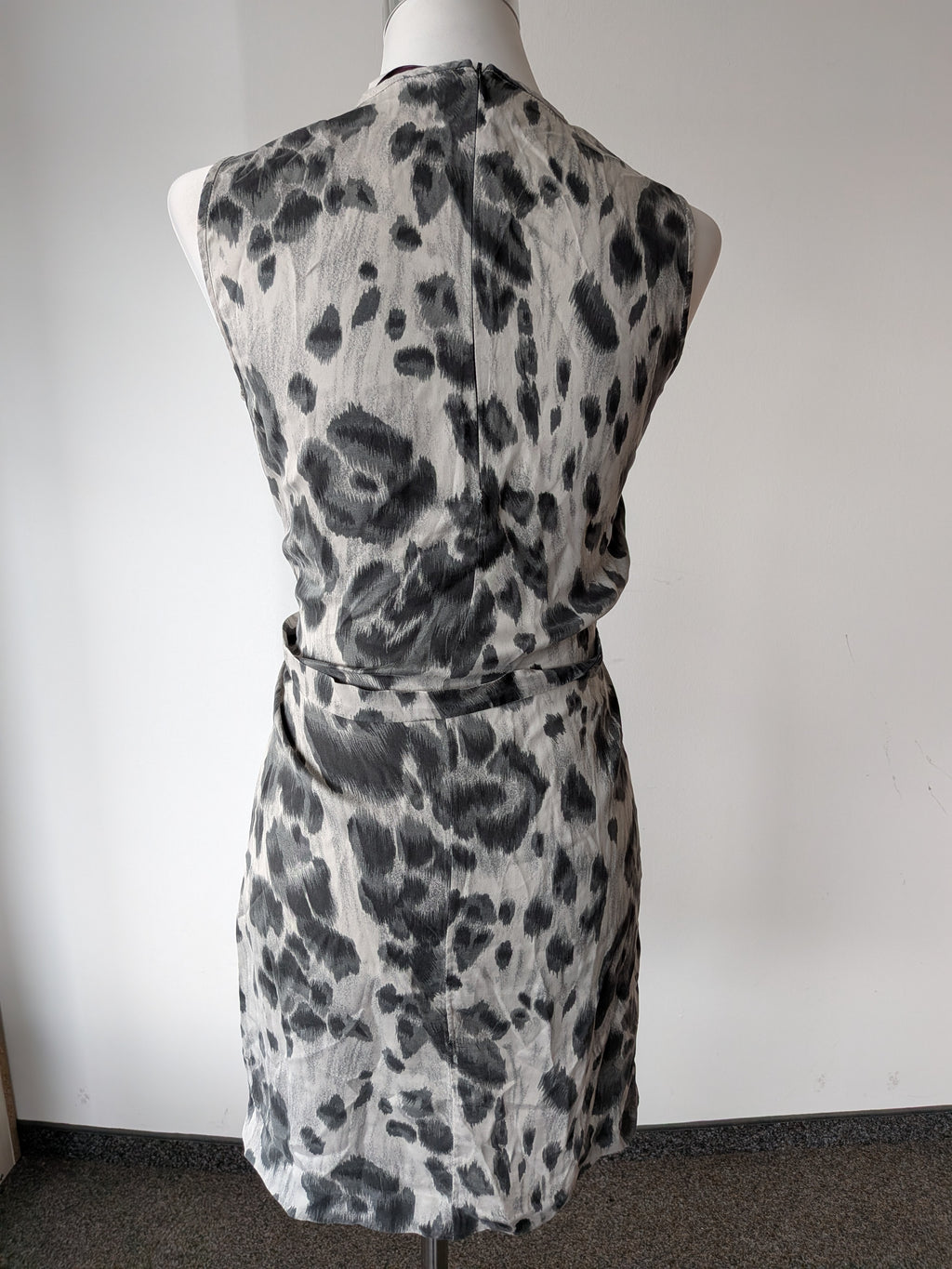 Stella McCartney Silk Dress – Grey Leopard Print, IT 38 / EU 34, Very Good