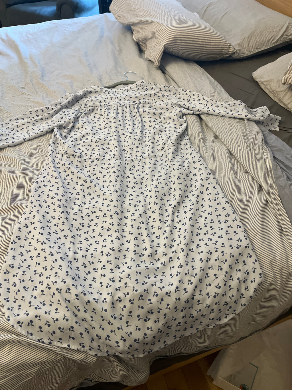 SELECTED FEMME Kleid M – Weiß/Blau, wie neu