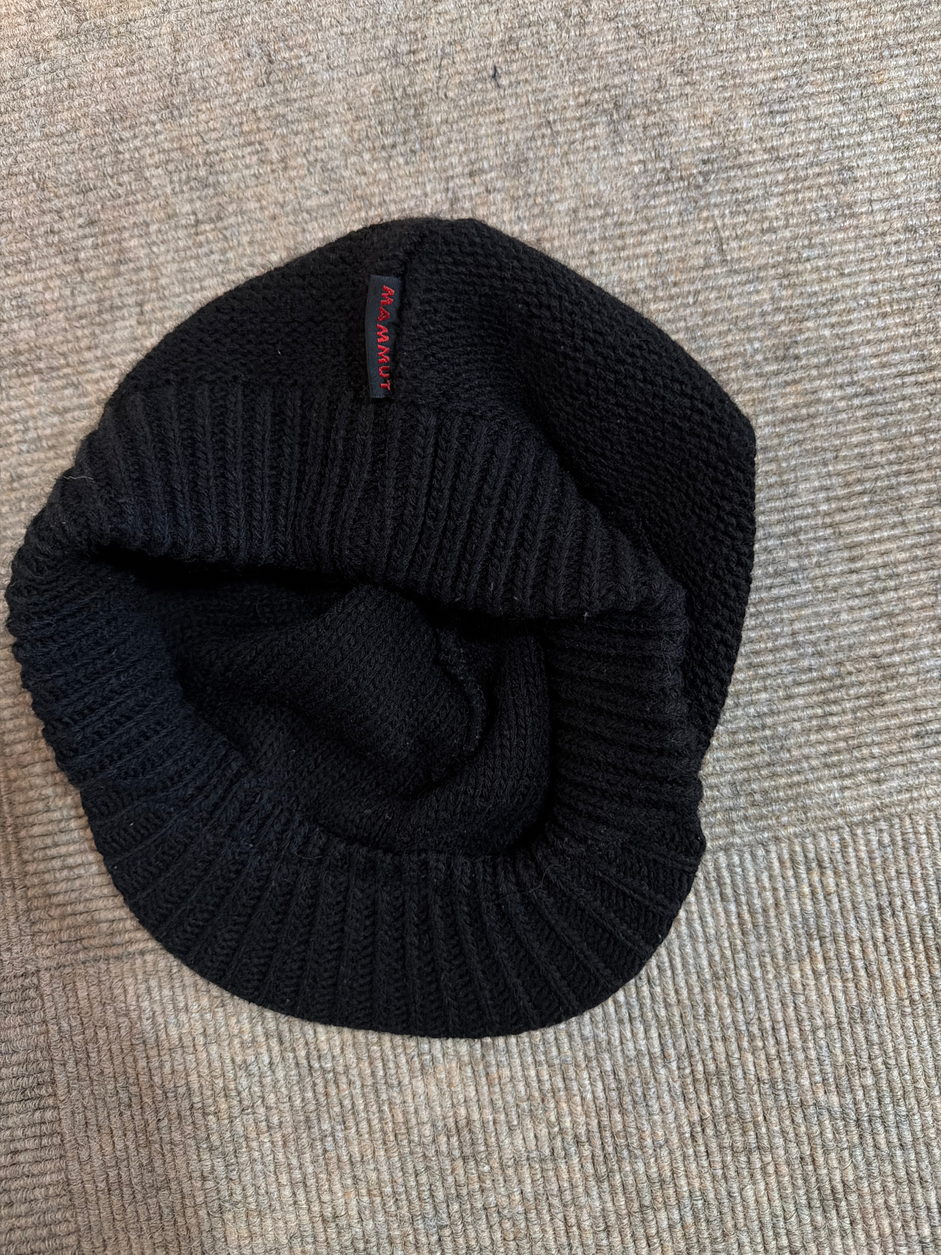Mammut “Sublime” Beanie – Black, One Size, Good Condition