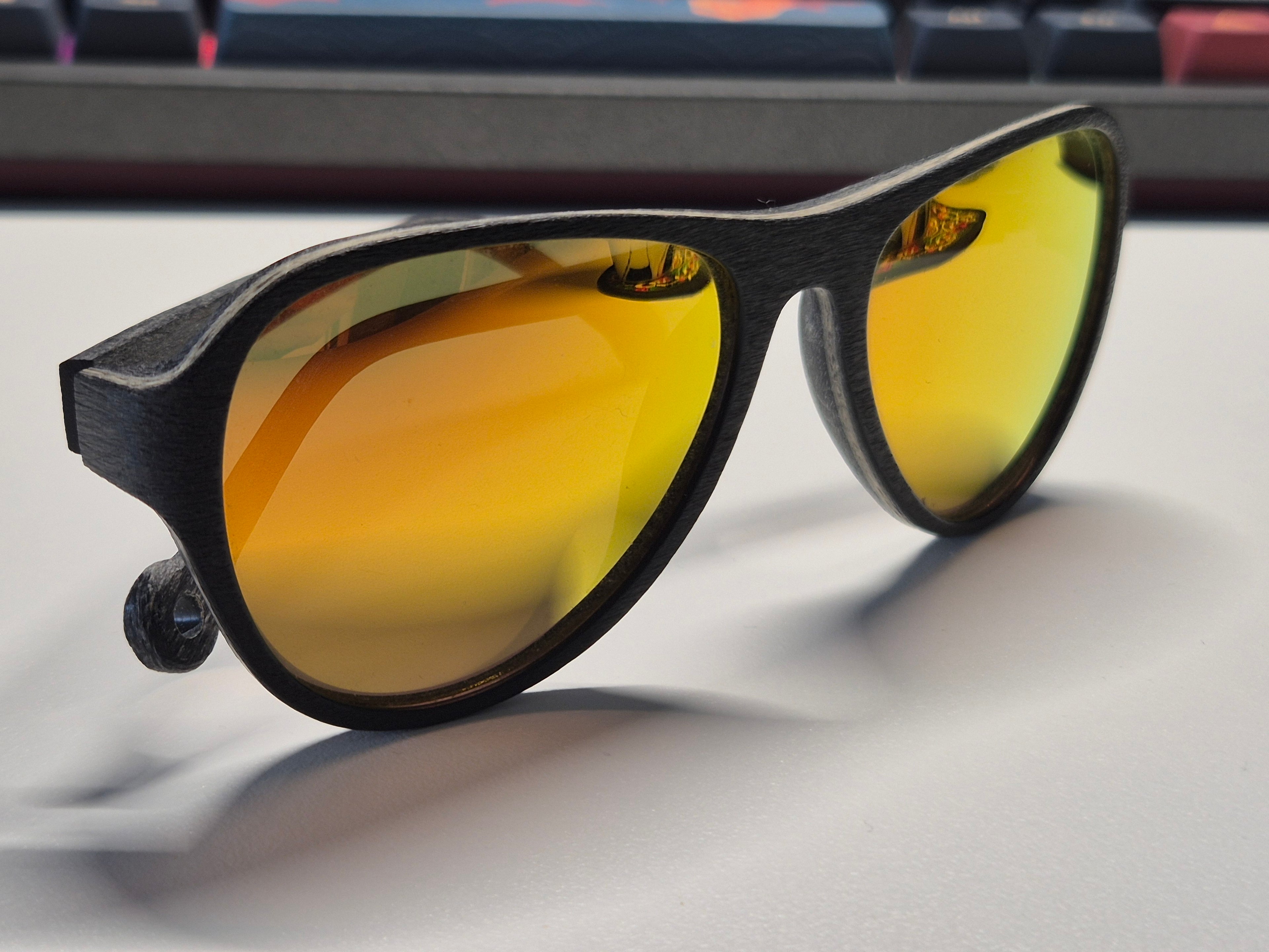Monkeyglasses Camel 45-3 Sonnenbrille, Holzoptik, Amber Mirror, Gr. 54-18, Gut