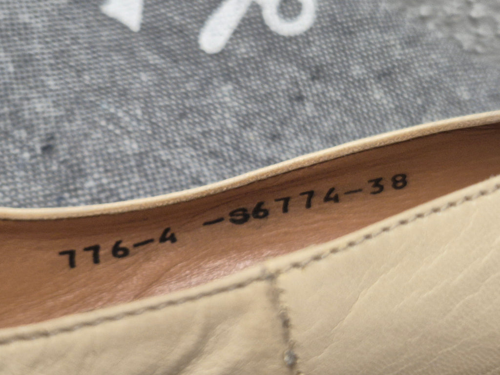 Lottusse Lederpumps, Beige, Gr. 38 – handgefertigt in Spanien, gebraucht