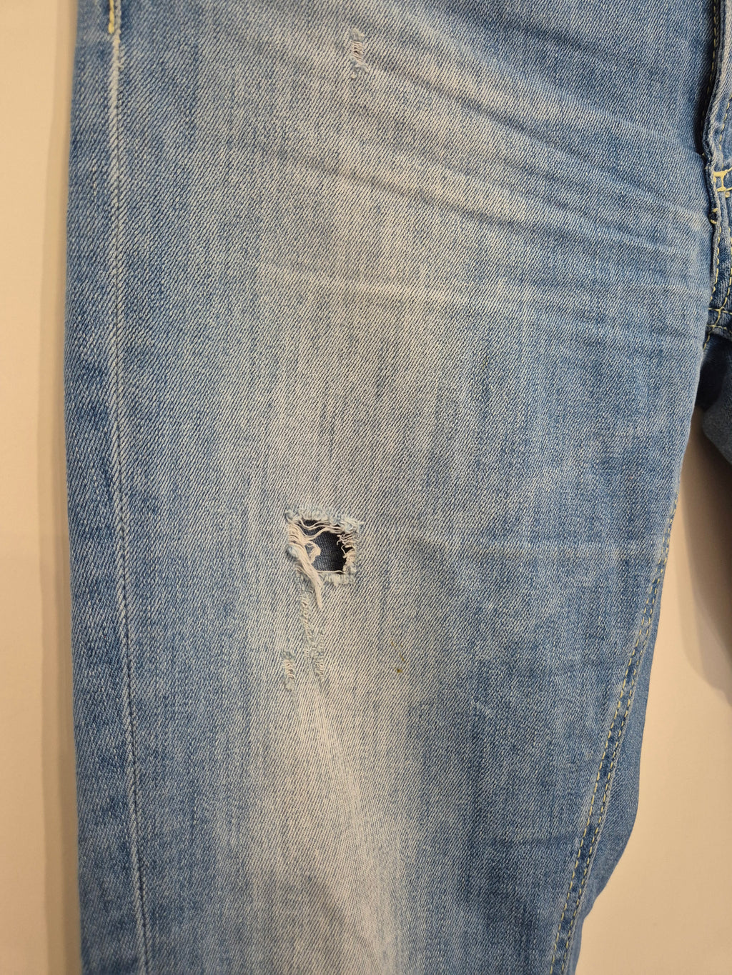 Dondup Jeans – Modell ETXMQ, W31, Blau, Gebrauchszustand