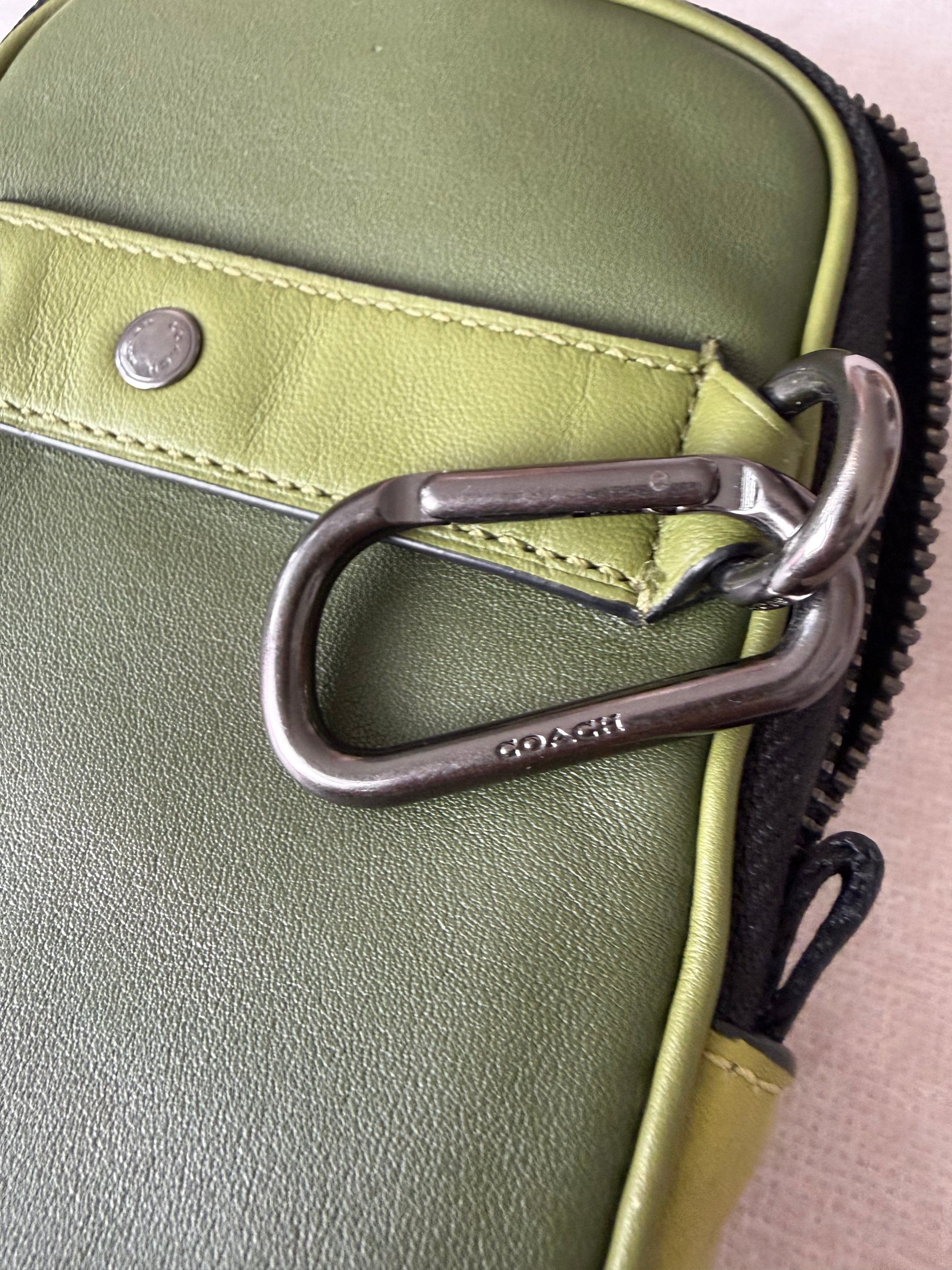 Coach Hybrid Leder Patch Pouch – Grün Multi, Klein, Sehr Gut