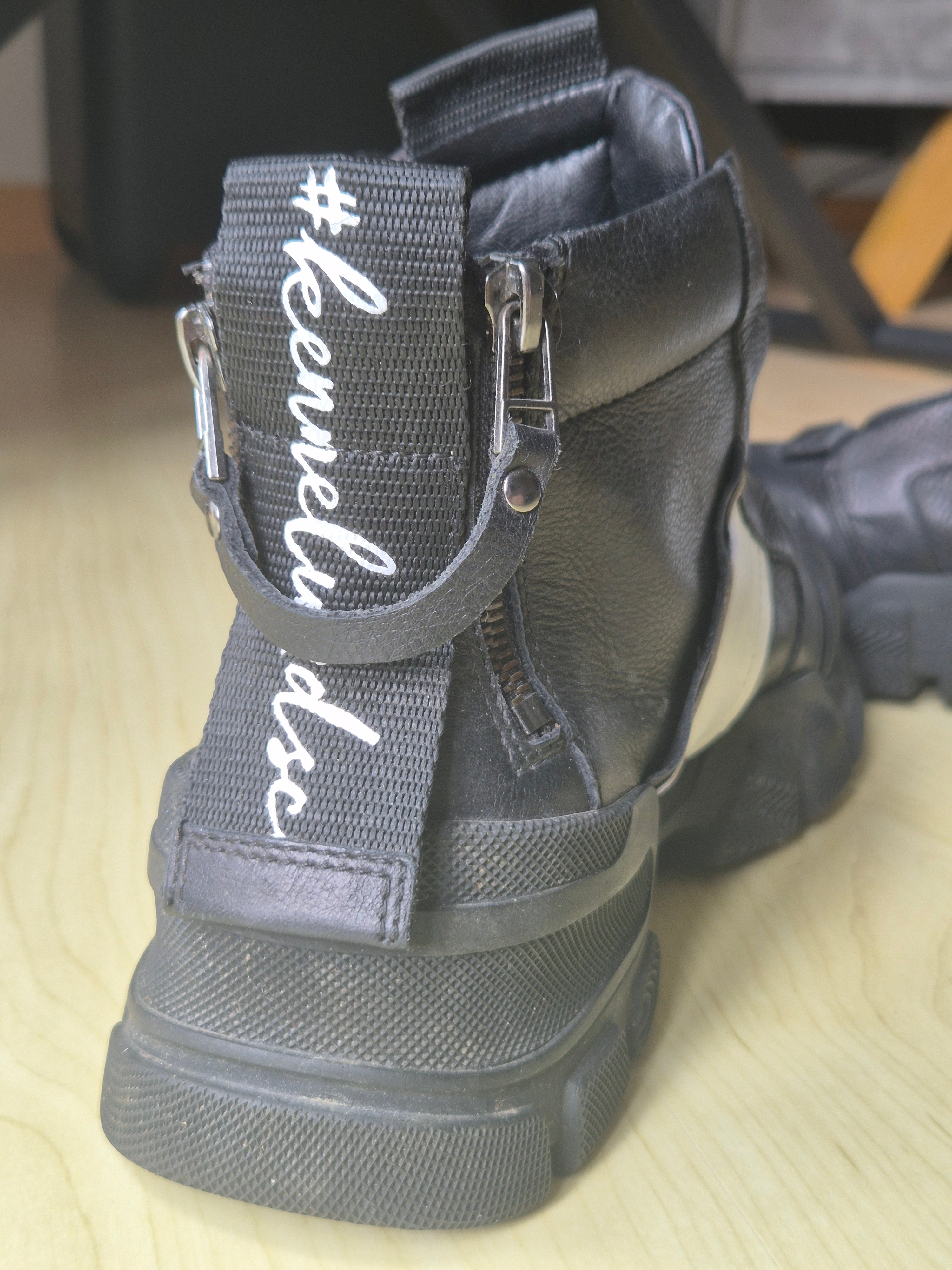 Kennel & Schmenger Leder Chunky Sneaker Boots EU 37,5 – Schwarz/Weiß, Gut