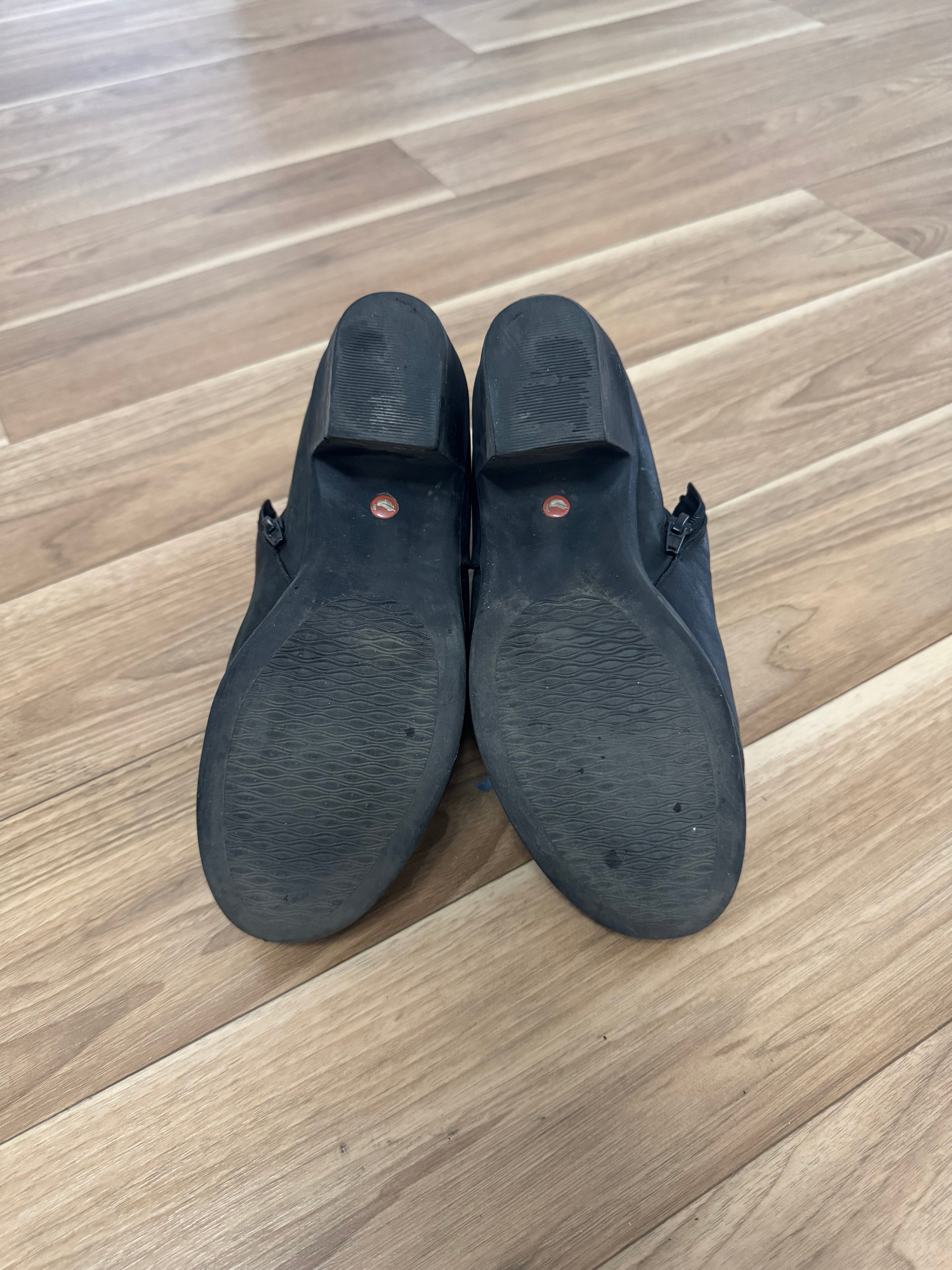Clarks Unstructured Damen Leder Stiefeletten 37.5 Schwarz Gebraucht
