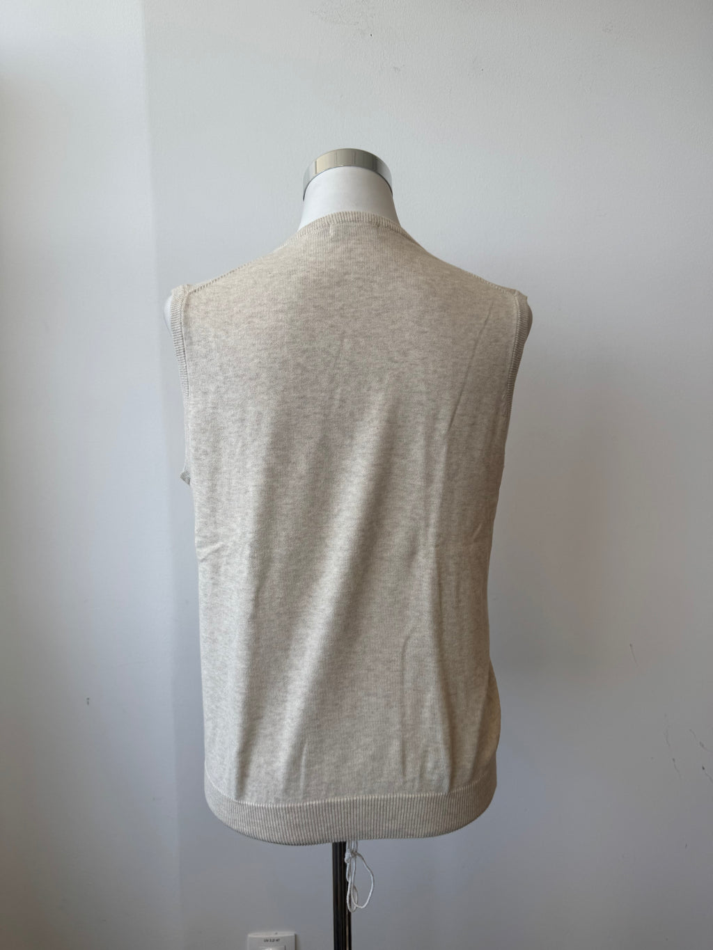 Valiente Women's Sleeveless V-Neck Sweater Vest Beige Size 38 M Cotton-Cashmere