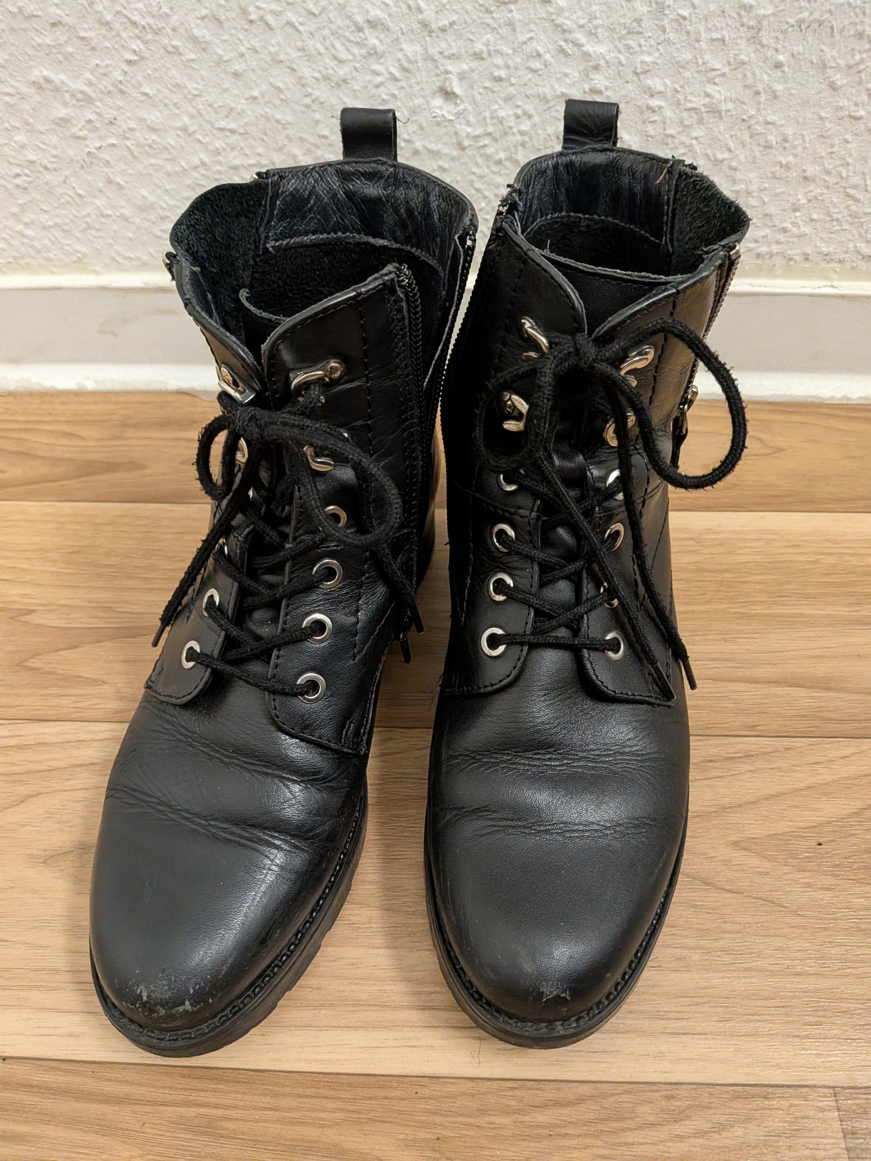 Schwarze Combat/Lace-Up Boots EU 36 – guter Zustand