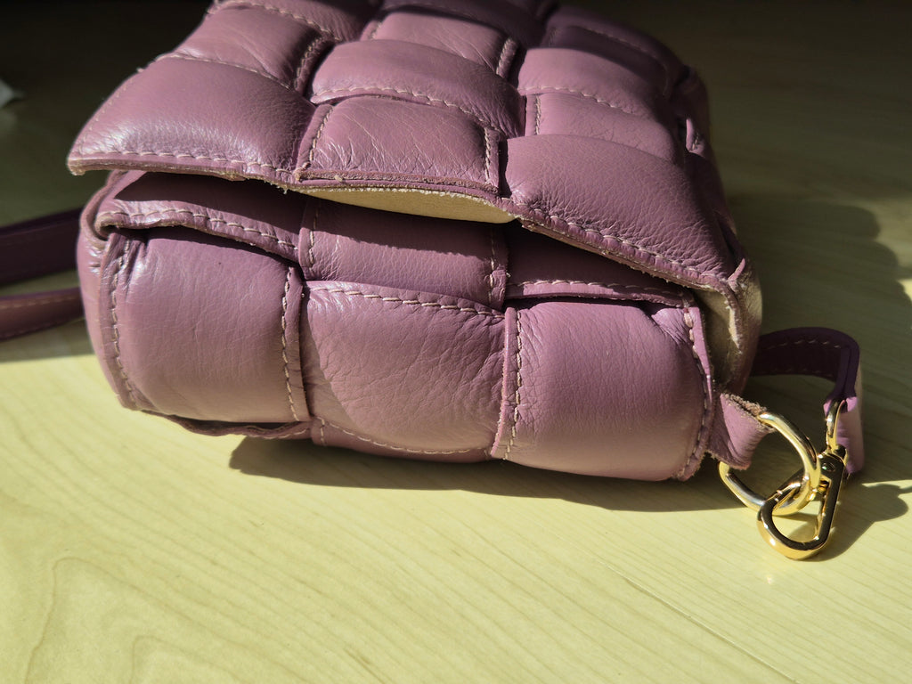 Borse in Pelle Cassette Crossbody Bag, Leather, Lilac, Medium, Chain & Strap, Used