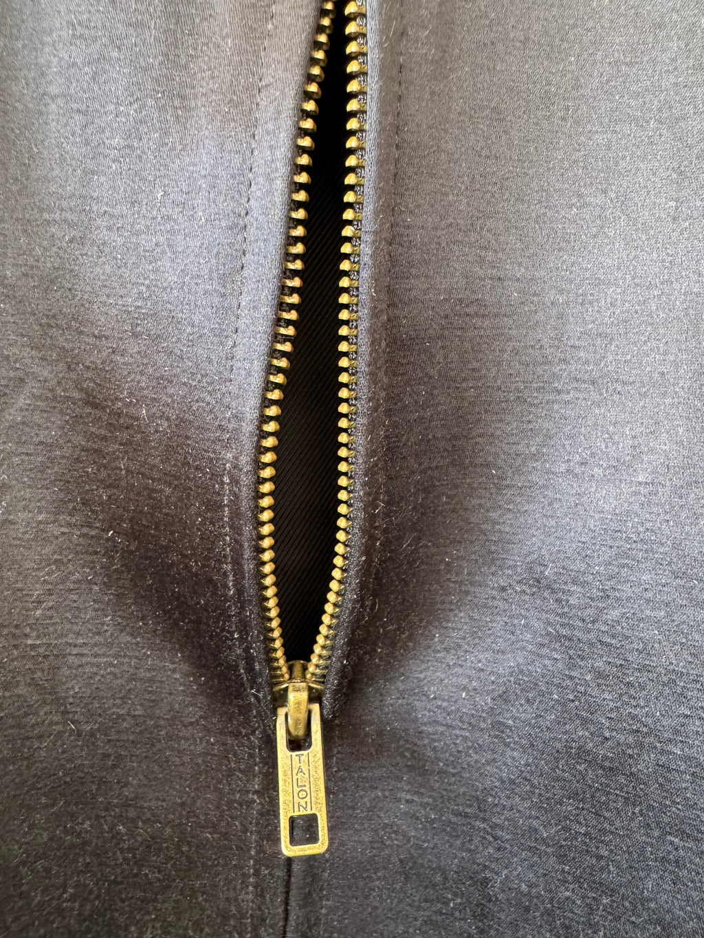 A.P.C. Louis W. Bomberjacke Lederärmel, Schwarz, Gr. L, Sehr Gut