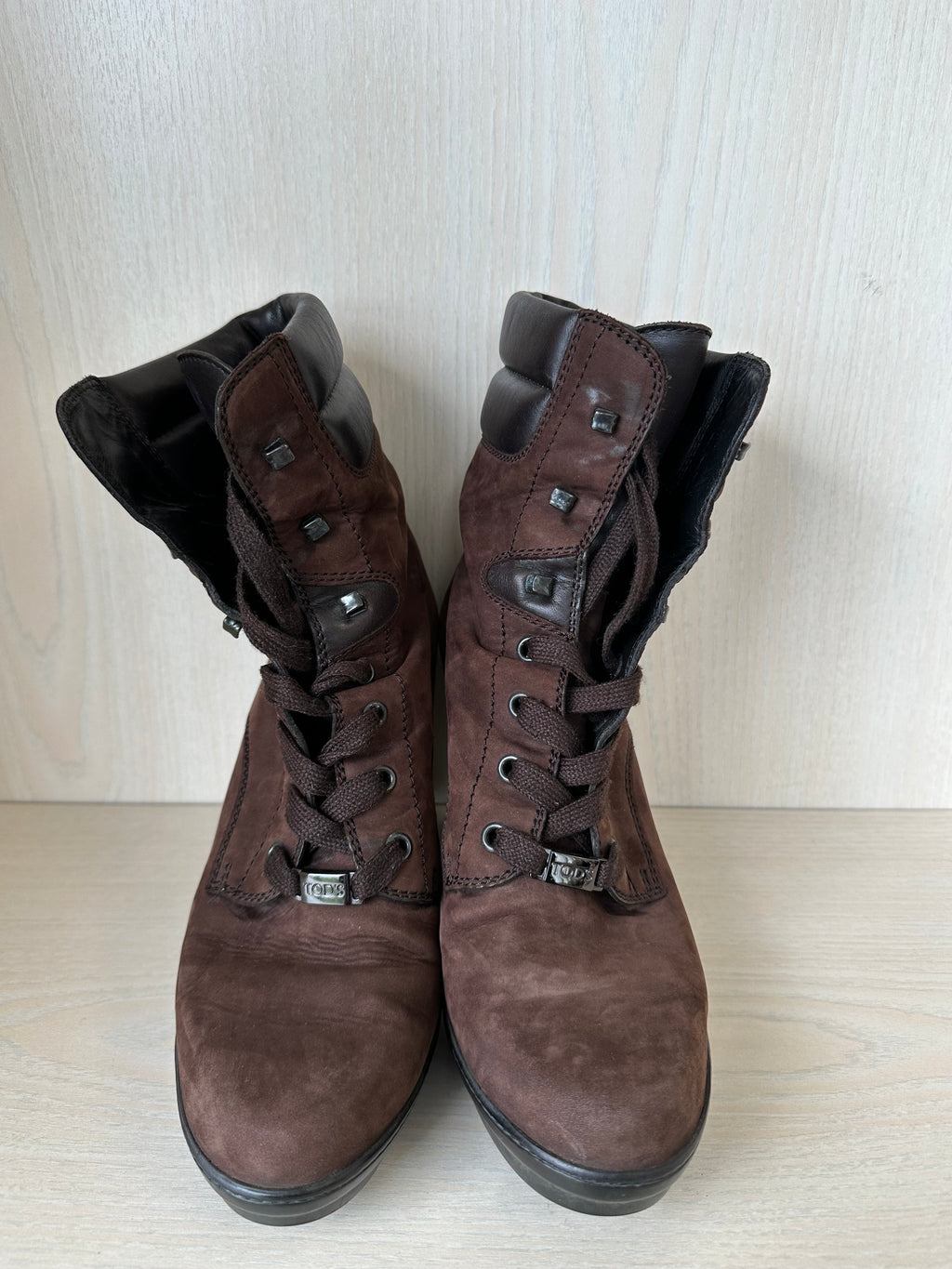 Tod’s Schnürstiefeletten – Wildleder, Braun, Größe 38, Gebraucht