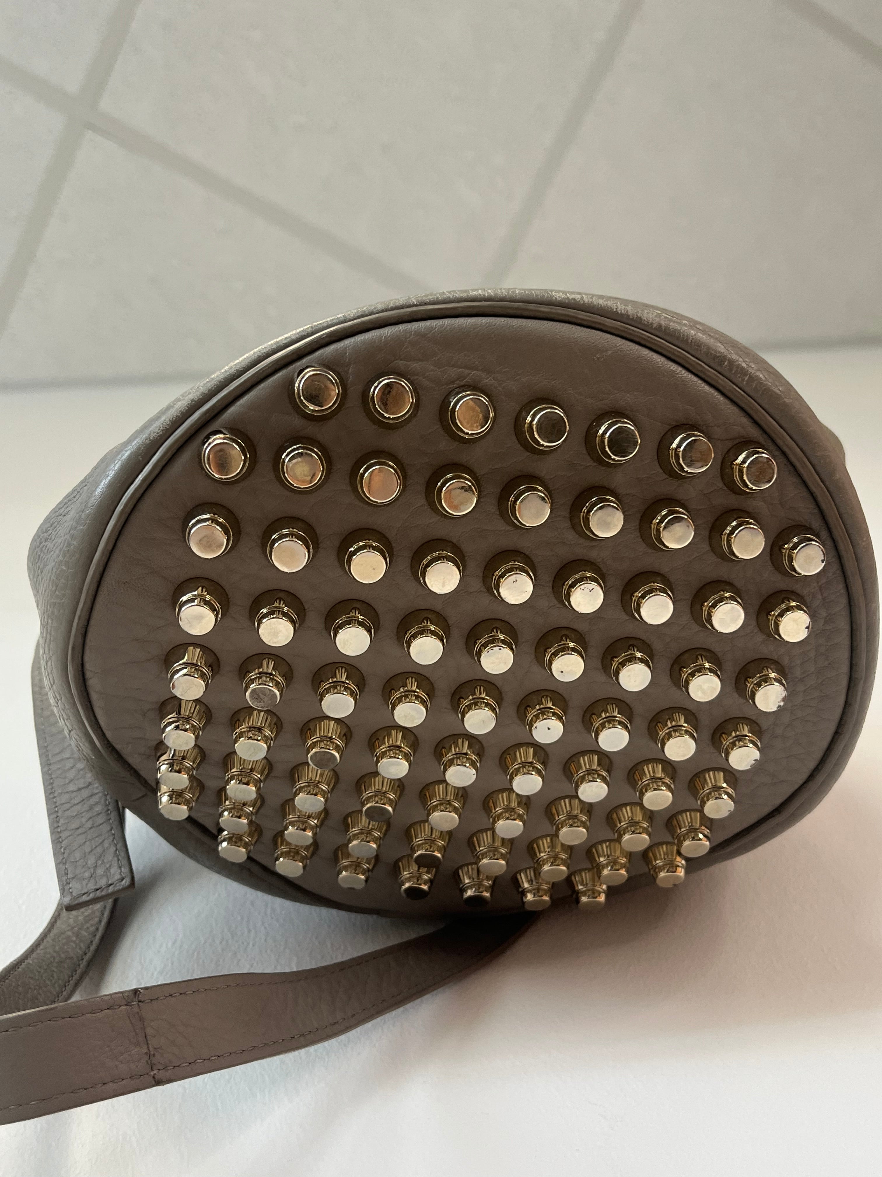 Alexander Wang Diego Bucket Bag Grau „Cement“ | Silber | Sehr guter Zustand | Dustbag