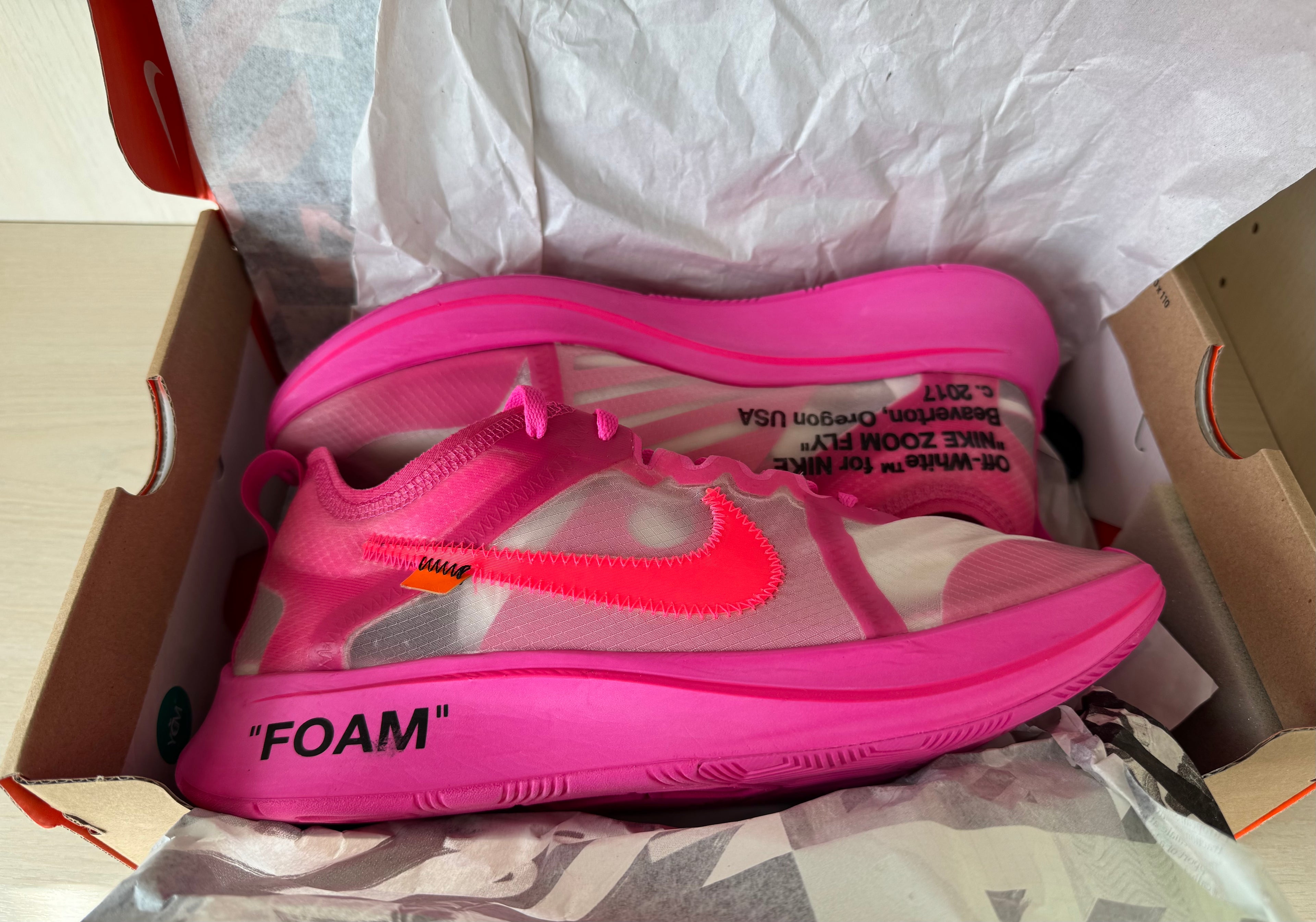 Off-White x Nike Zoom Fly SP Tulip Pink 42,5 EU Wie Neu mit Box & Beleg
