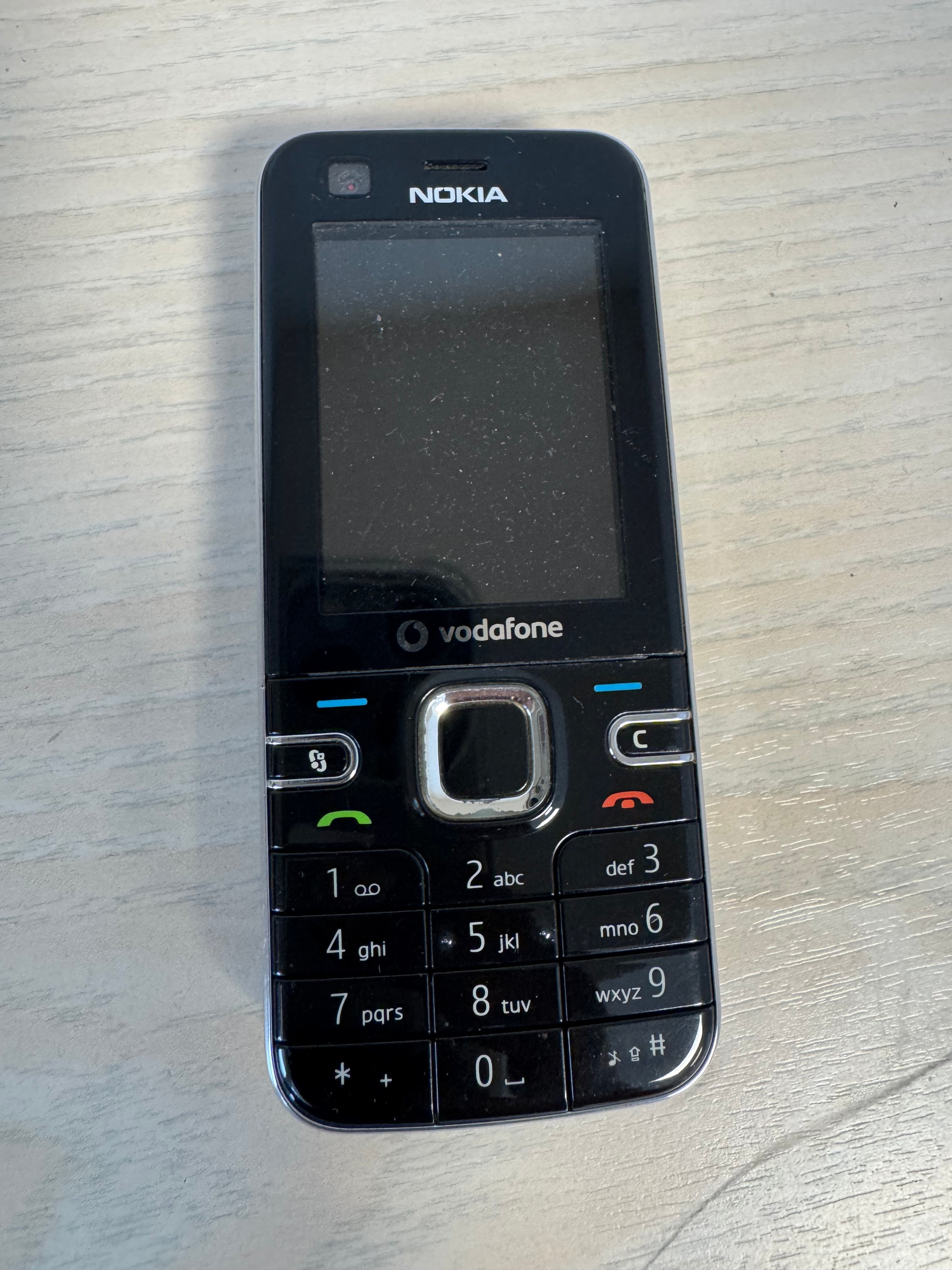 Nokia 2730 Classic (Vodafone) – voll funktionsfähig, Schwarz, inkl. Ladegerät