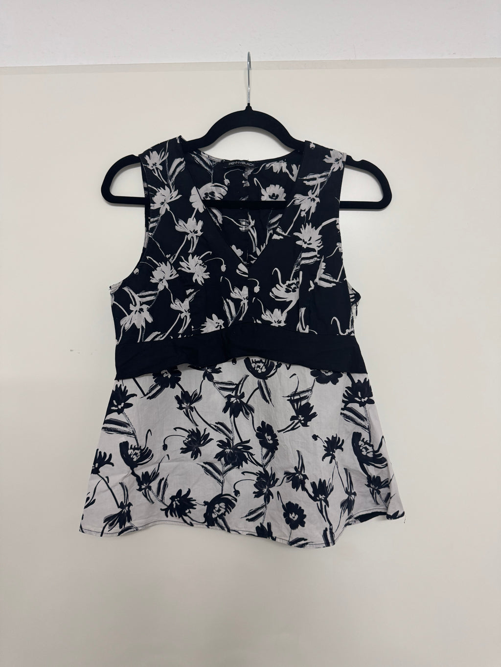 PennyBlack Kleid – Schwarz/Weiß, Blumenmuster, Gr. 38, guter Zustand