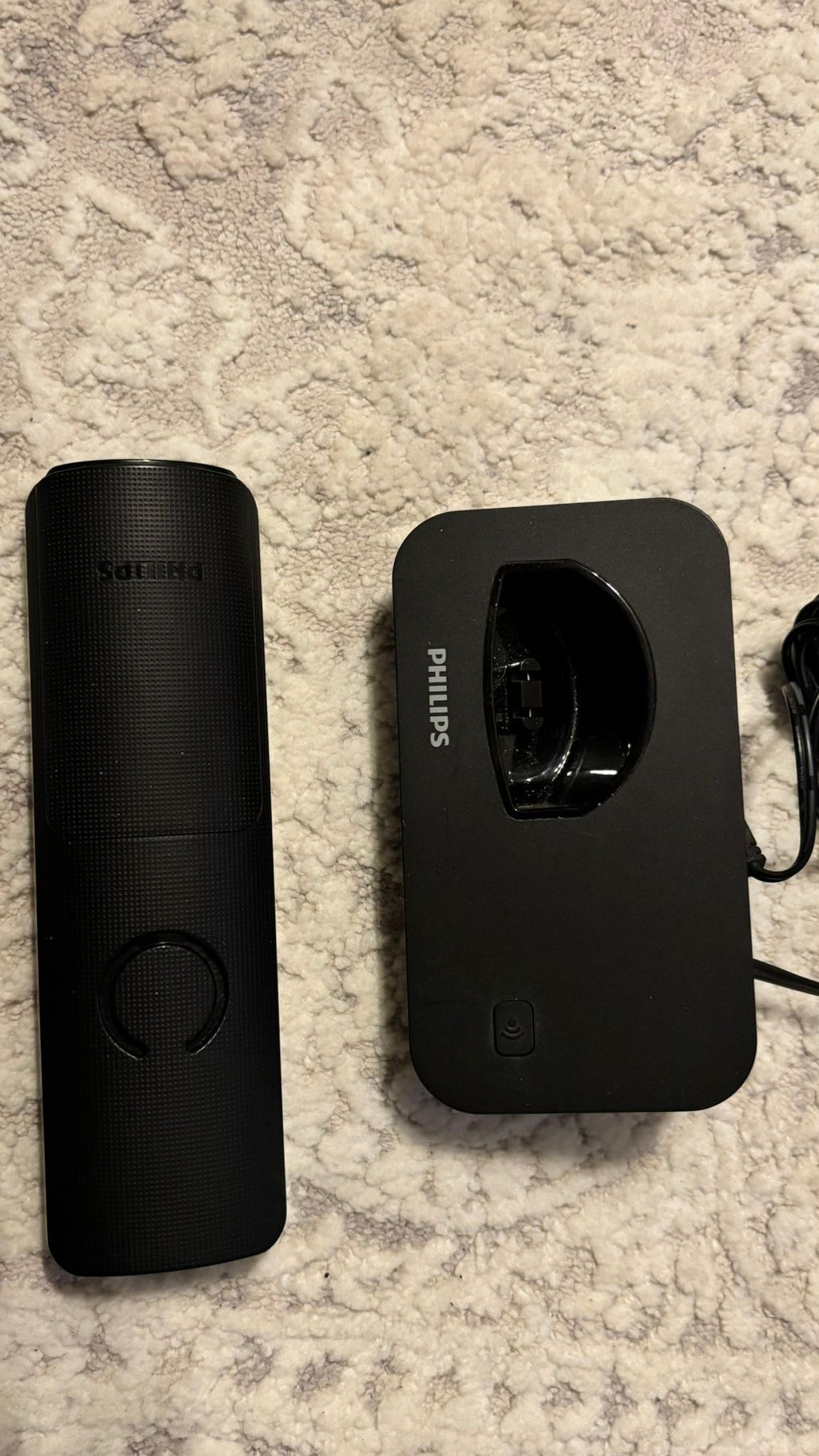 Philips D150 DECT Telefon Schwarz mit Basis & Netzteil – sehr guter Zustand