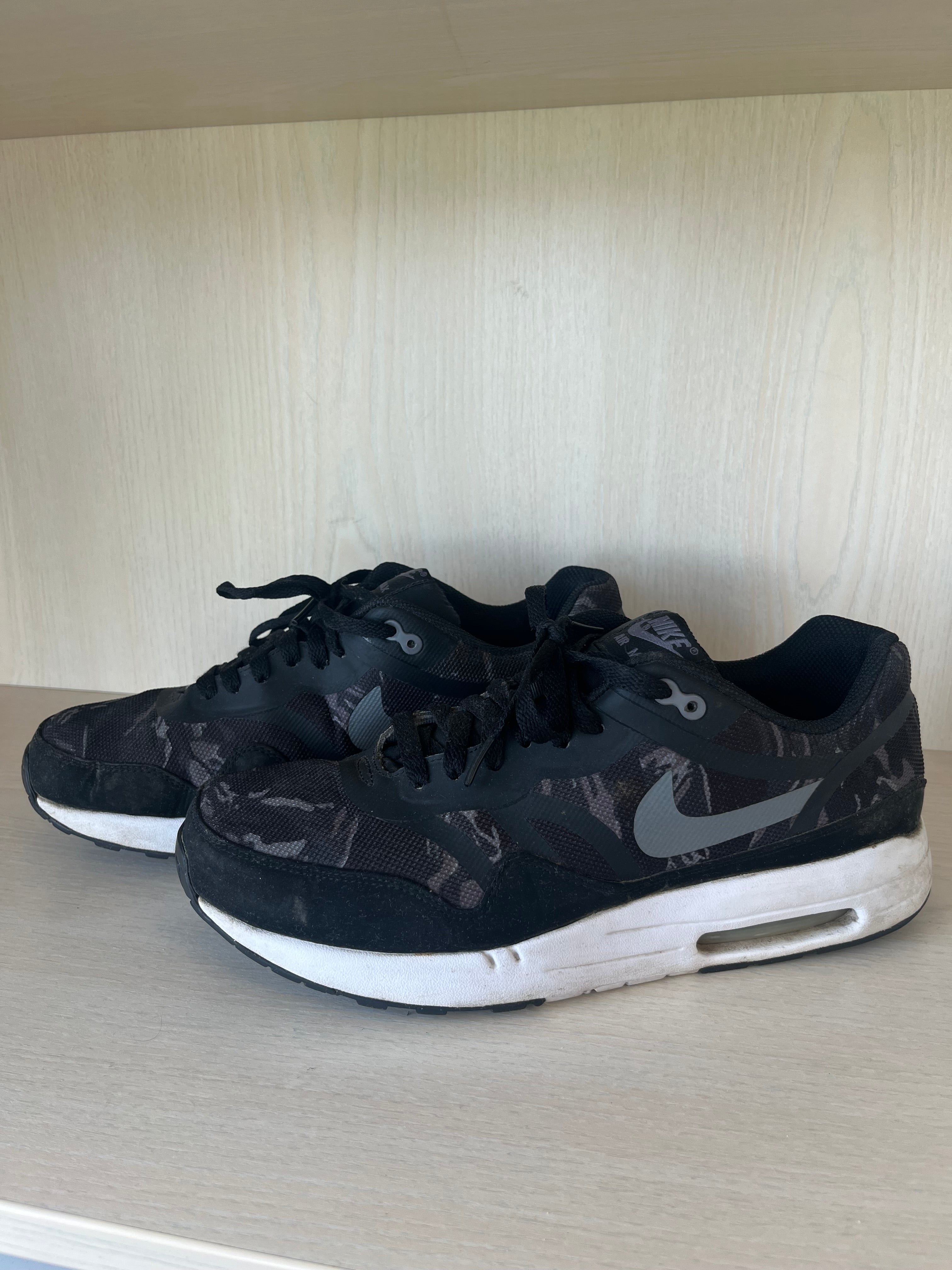 Nike Air Max 95 – Schwarz – Größe EU 44 / US 10 – Zustand Gut