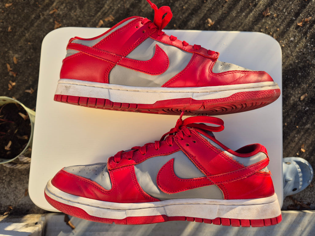 Nike Dunk Low UNLV EU 42,5 Neutral Grau/Rot | Kult-Sneaker | Guter Zustand