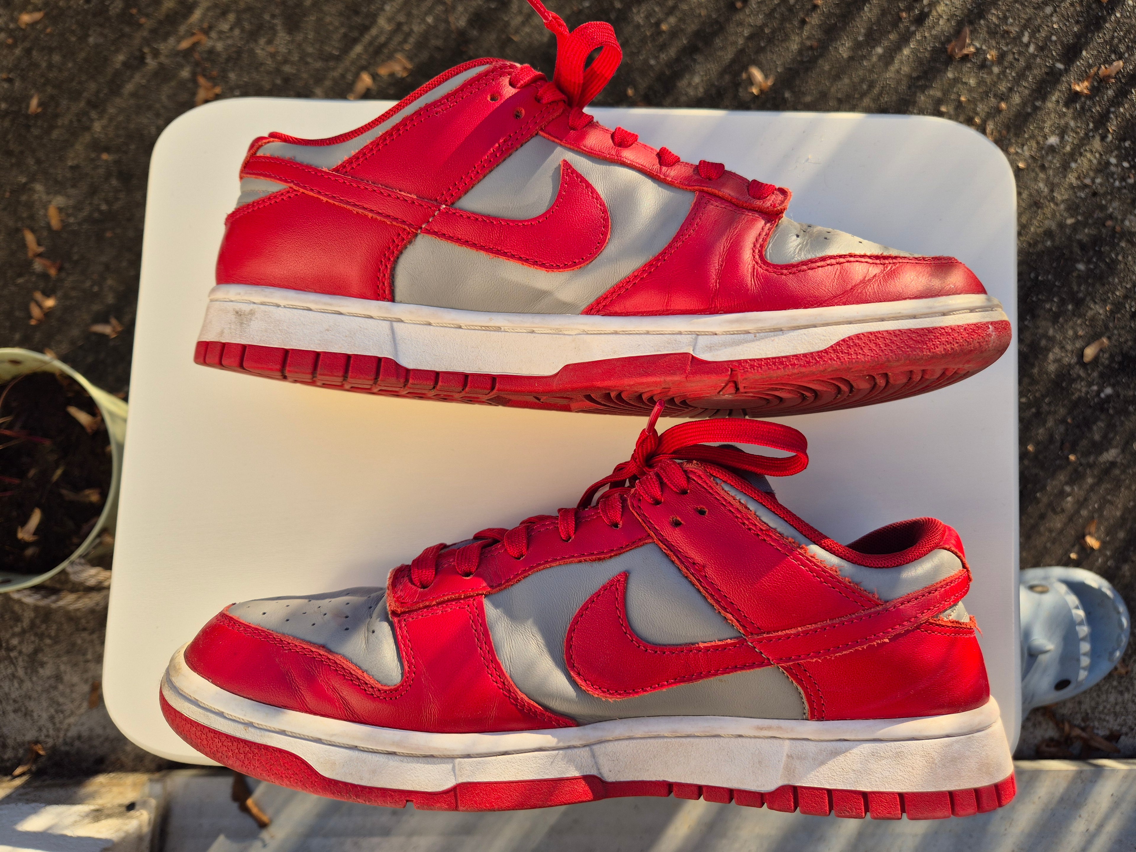 Nike Dunk Low UNLV EU 42,5 Neutral Grau/Rot | Kult-Sneaker | Guter Zustand