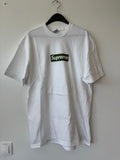 Supreme Box Logo Tee „Berlin / Alles Gute“ – Weiß, Größe M, wie neu