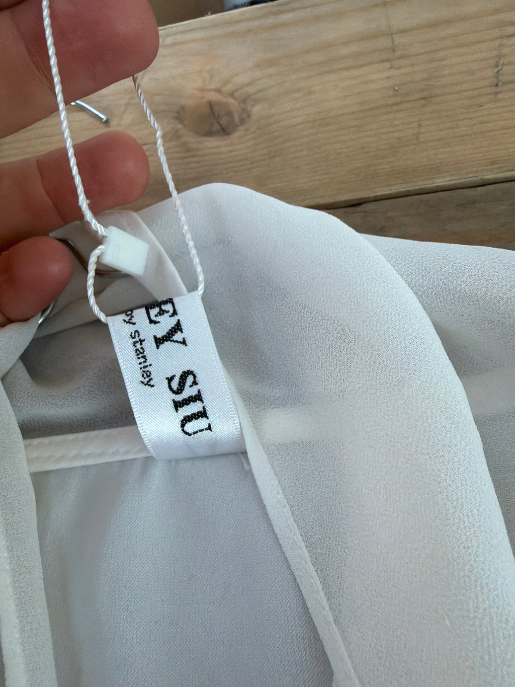 Elegante weiße Kimono-Bluse, Größe M, MTA by Stanley, sehr guter Zustand