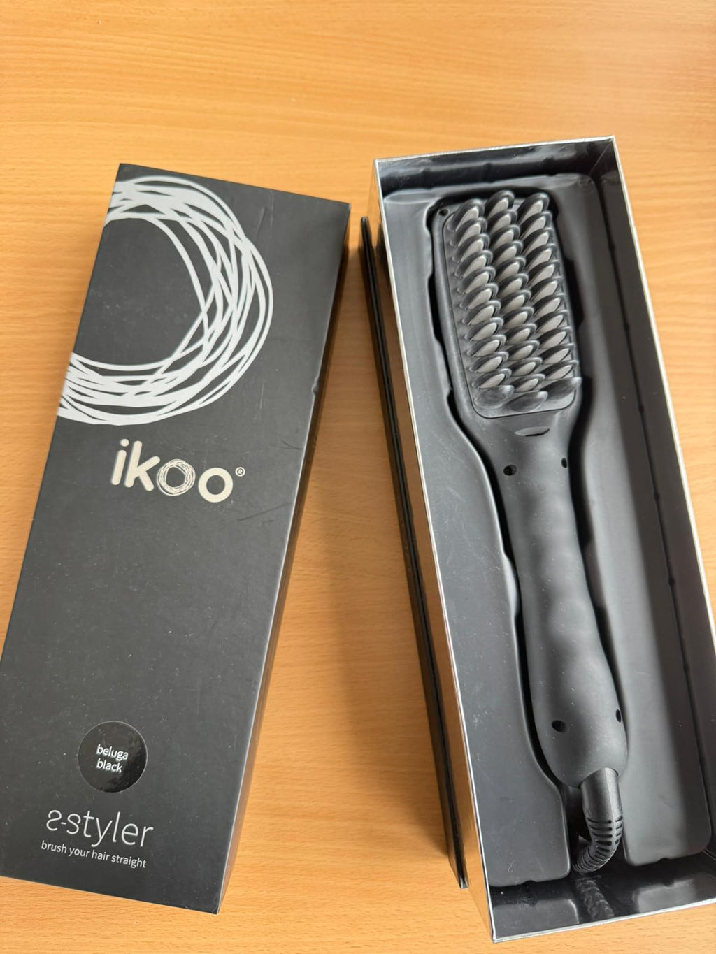 Ikoo E-Styler Jet Beluga Black Ionic Haarglättungsbürste, Sehr Gut