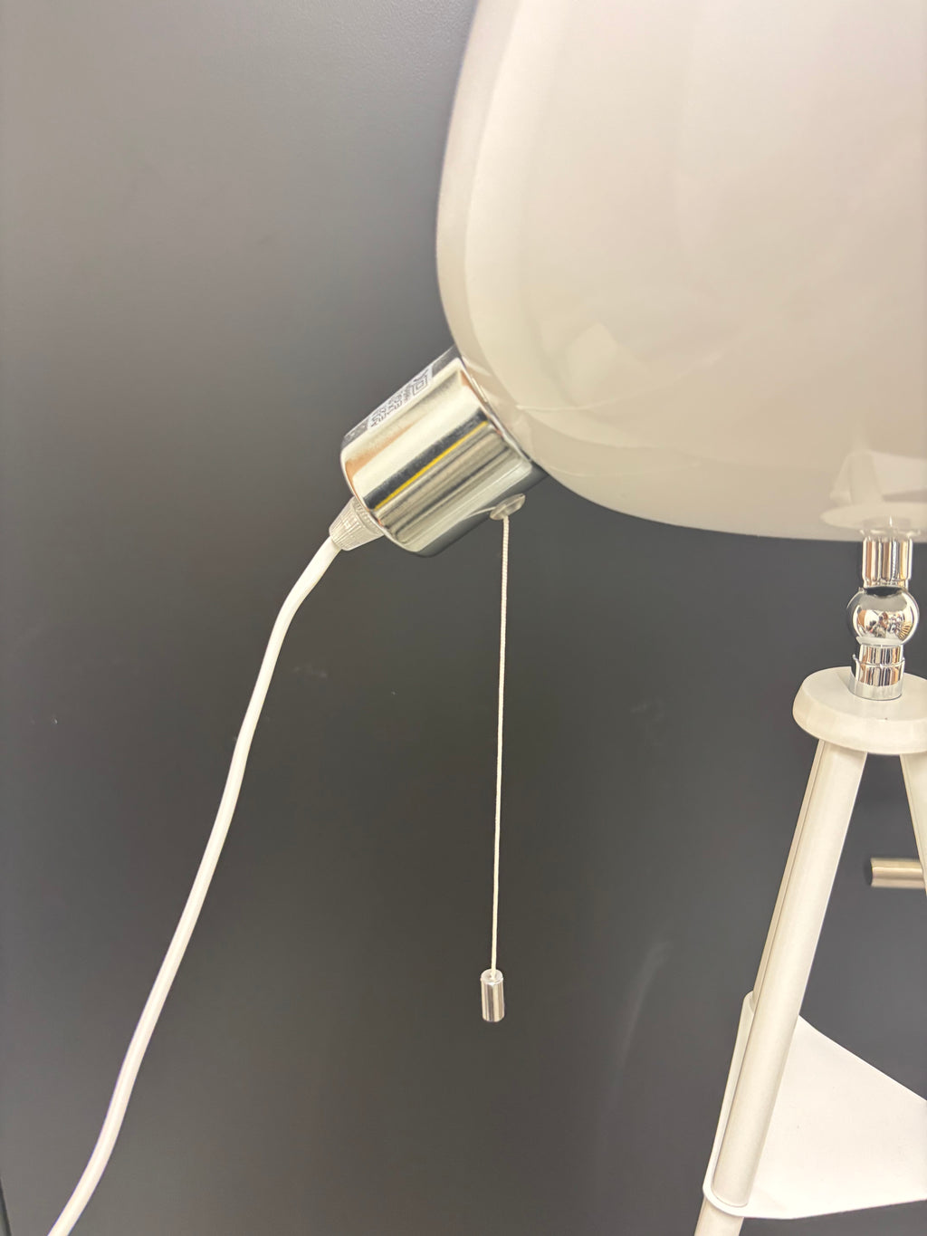 Eglo Covaleda Stehlampe Tripod Weiß/Chrom 150cm Sehr Gut