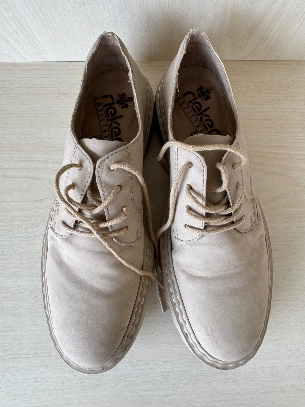 Rieker Damen Schnürschuhe Leder Beige Gr. 39 Guter Zustand