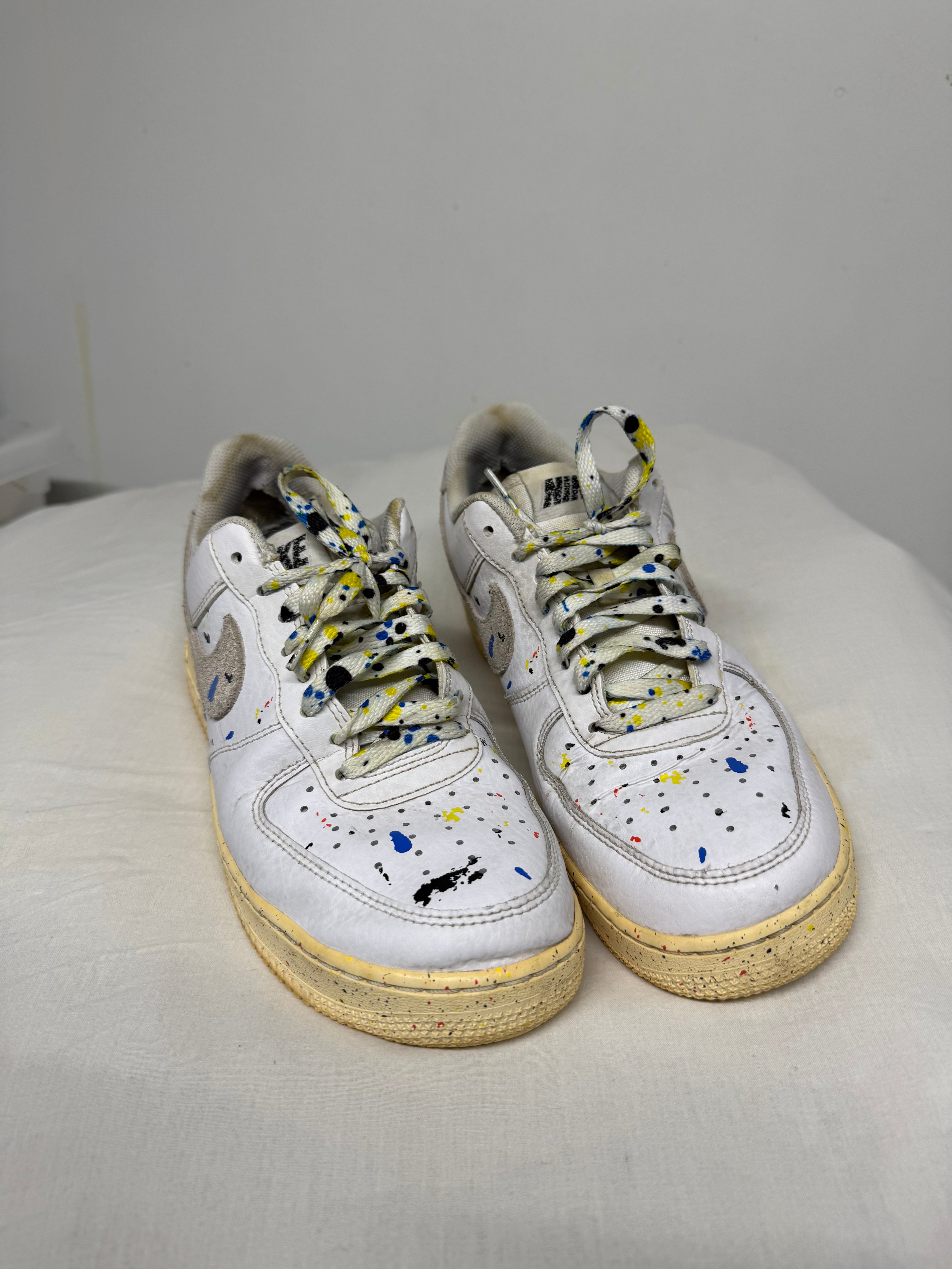 Nike Air Force 1 ’07 LV8 Paint Splatter – Weiß, EU 41, Guter Zustand