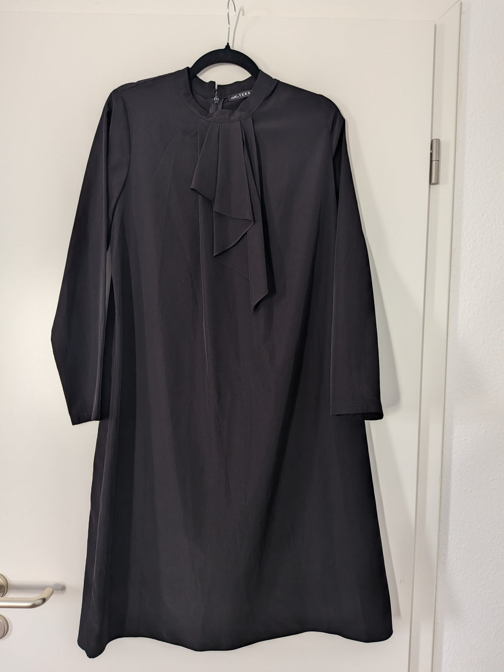 Elegant Tekbir Dress • EU 40 • Navy Blue • High Neck • Very Good Condition