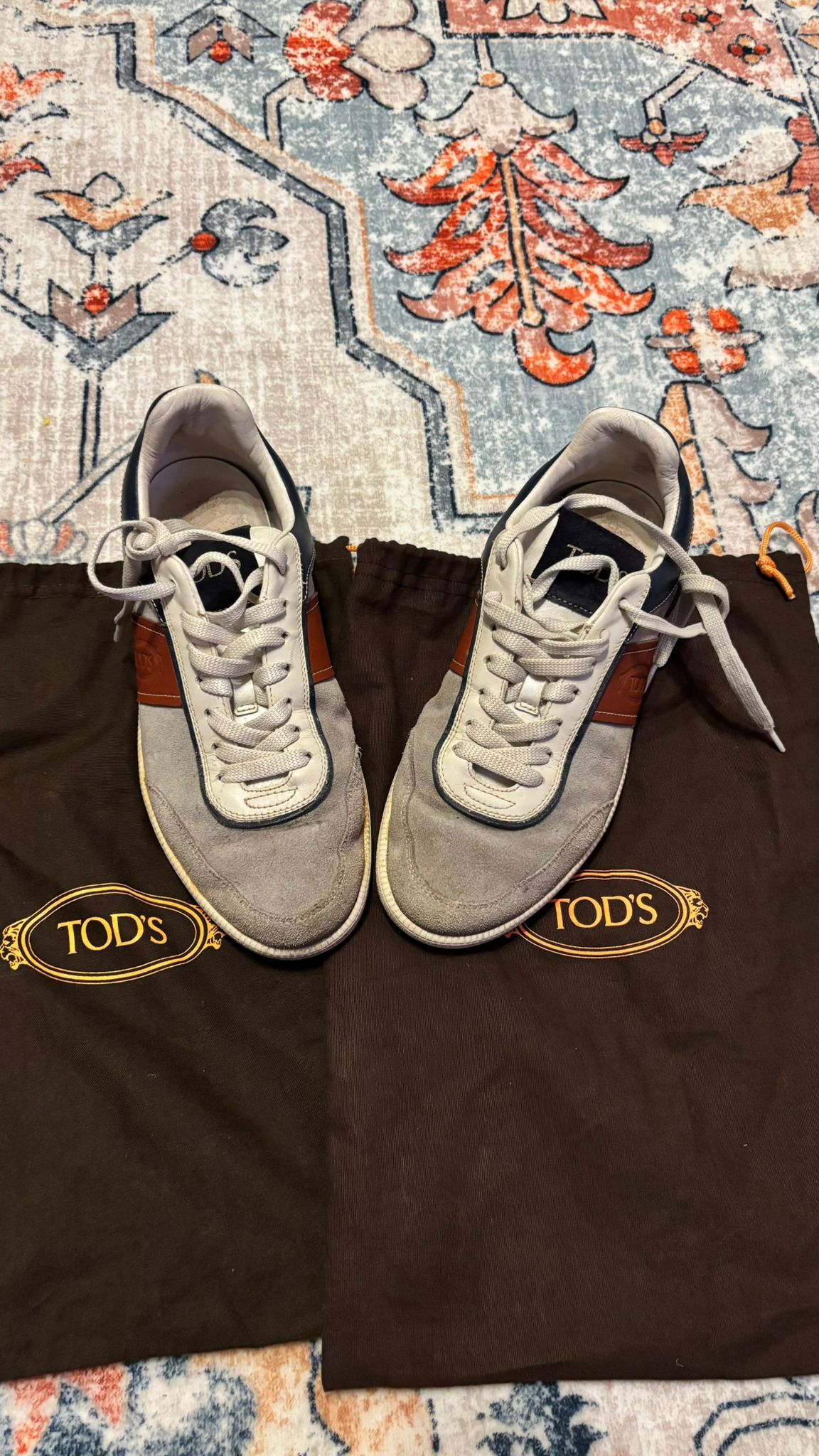 Tod’s Leder/Wildleder Sneaker Grau-Blau-Rot EU 41.5 mit Dustbags, Zustand: Stark genutzt