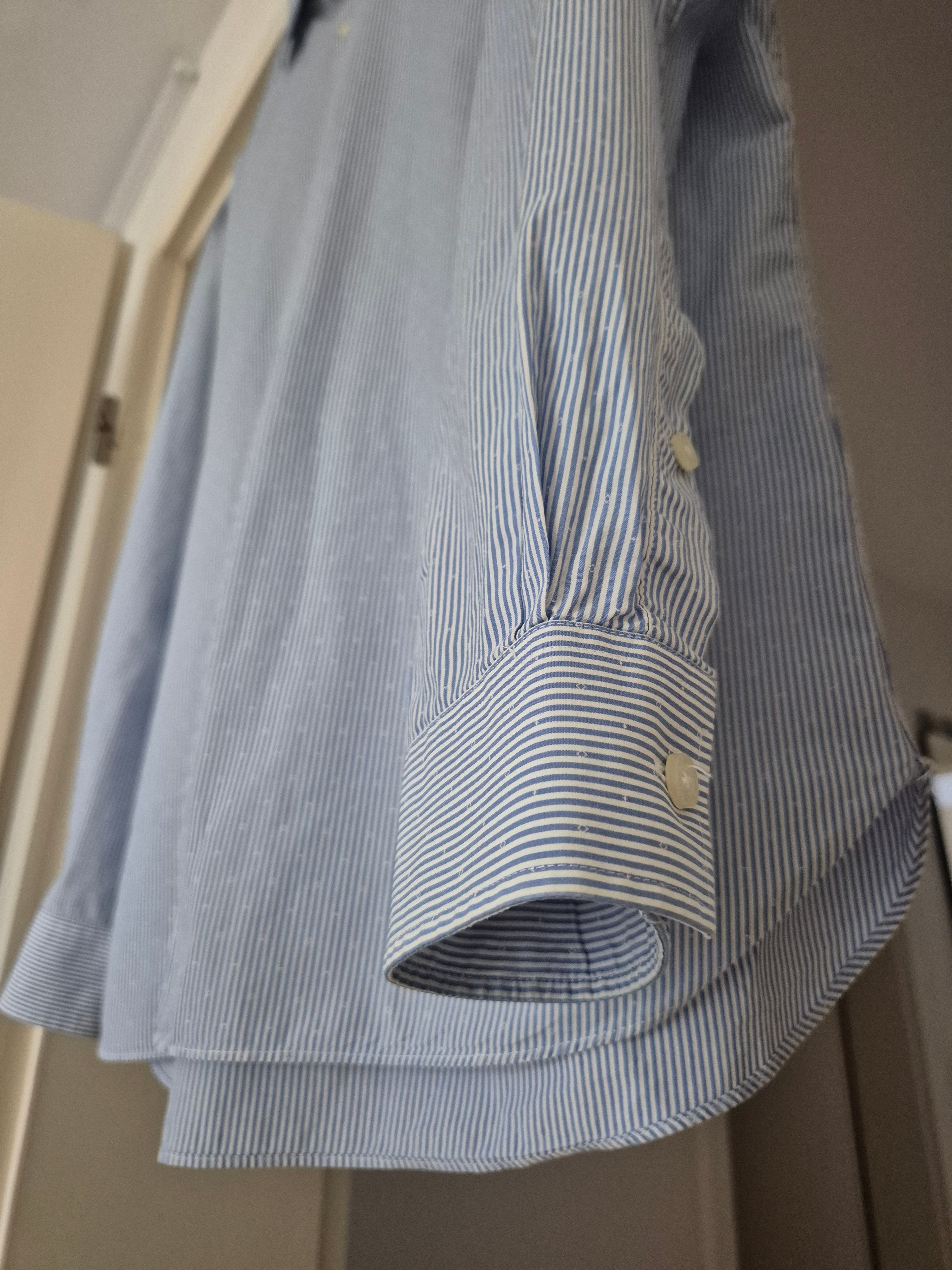 Michael Kors Herren Slim Fit Hemd L/16-16½ | Hellblau Gestreift | Guter Zustand