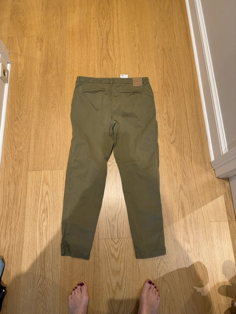 Hugo Boss Women’s Chino Trousers | Olive Green | EU 40 | Cotton | Normal Use