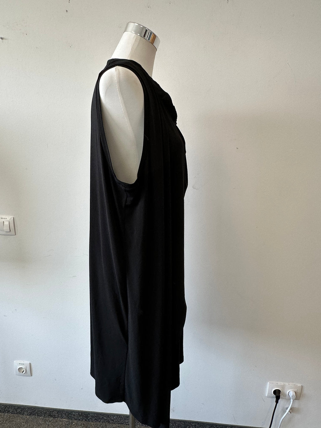 By Malene Birger Junni Kleid – Schwarz, Gr. XL, Guter Zustand, 98 cm Lang