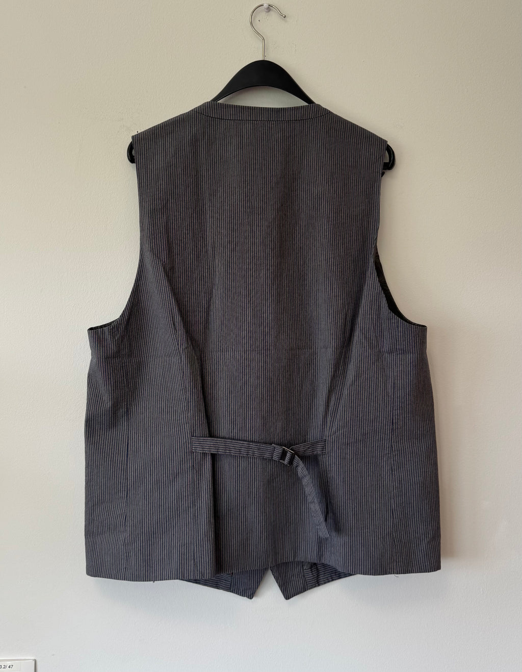 Cinque men’s pinstripe seersucker waistcoat light gray EU 54 like new