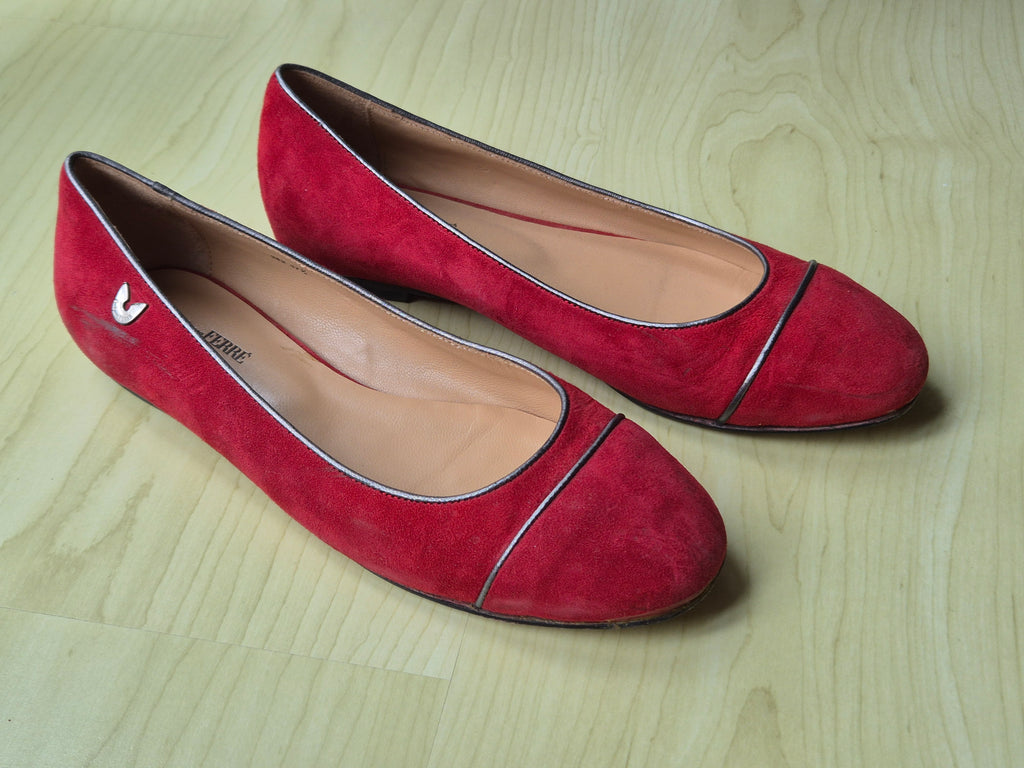 Gianfranco Ferré Rote Wildleder-Ballerinas | EU 37.5 | Gebraucht