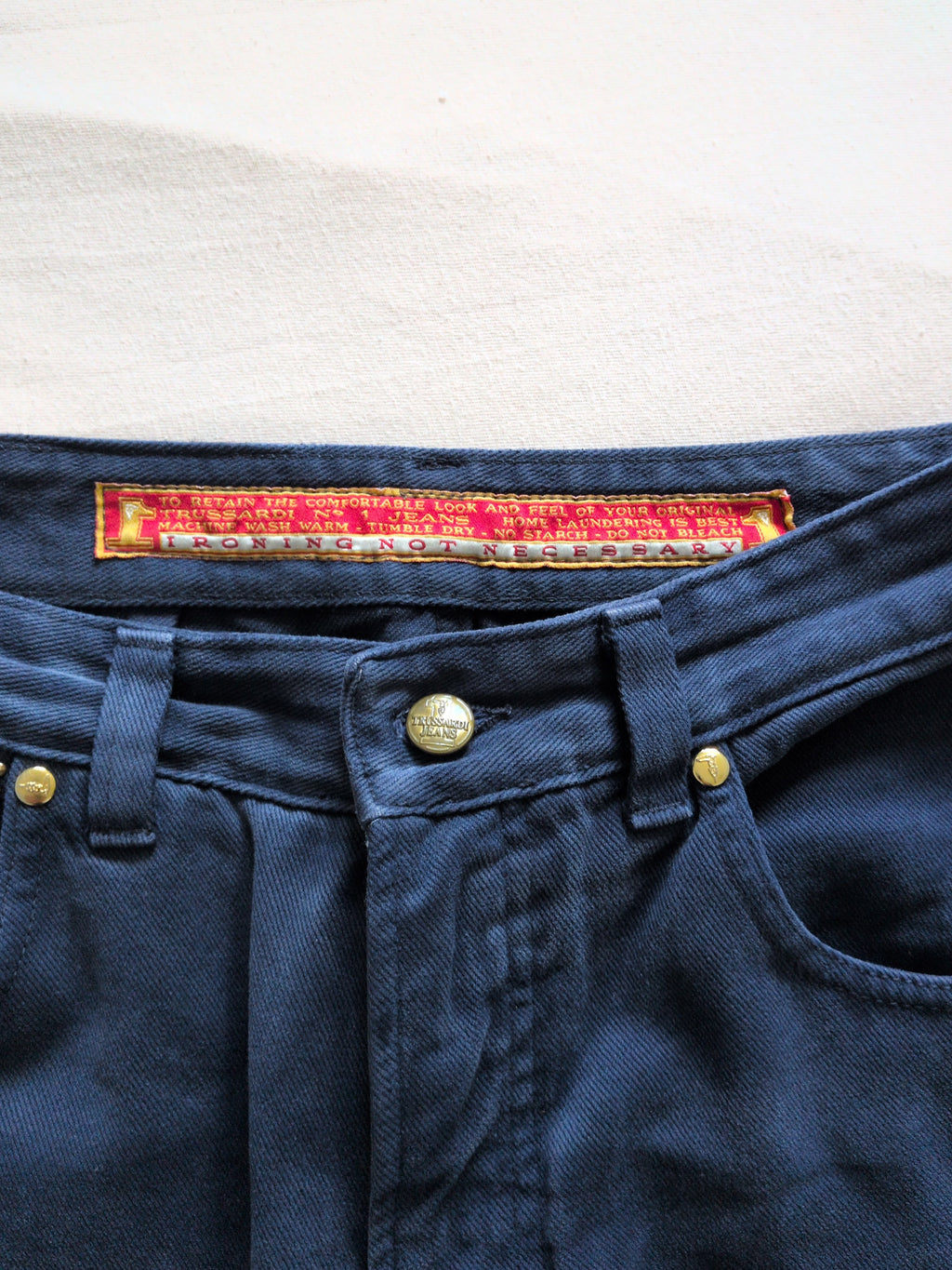 Trussardi High-Waist Jeans | Dunkelblau | Vintage | Größe 33 | Gebraucht